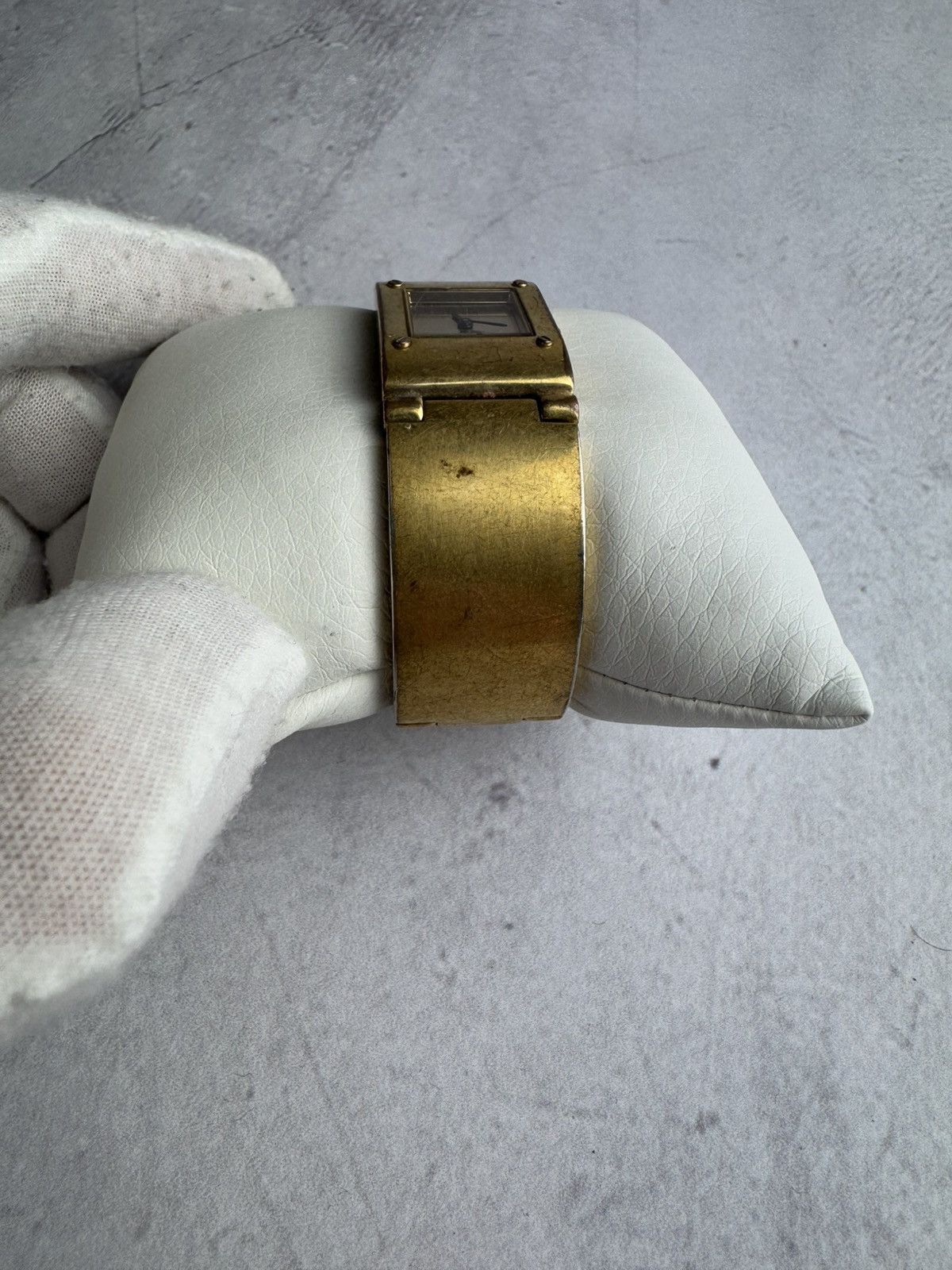 Guess × Vintage Guess Watch Gold Women’s Vintage Size ONE SIZE - 3 Thumbnail
