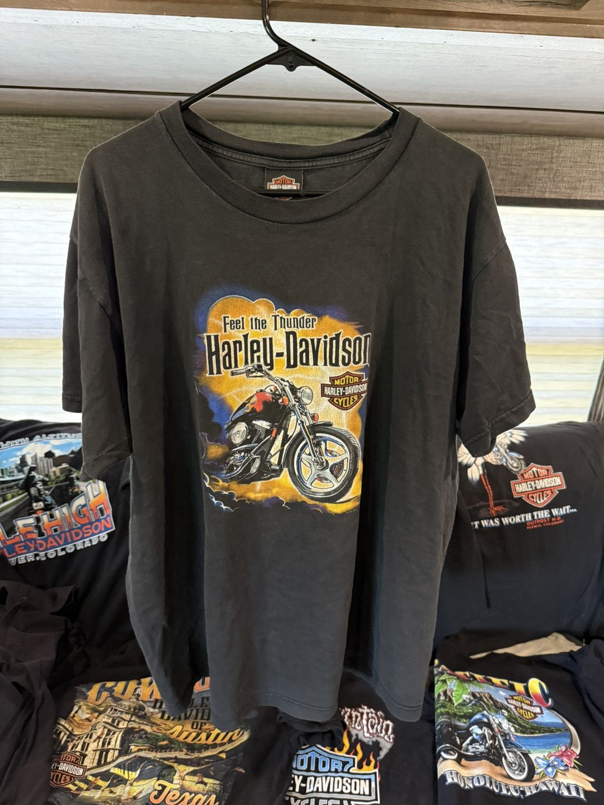 Harley Davidson 2003 FEEL THE THUNDER Harley Davidson T-Shirt Size XL Black Size US XL / EU 56 / 4 - 3 Thumbnail