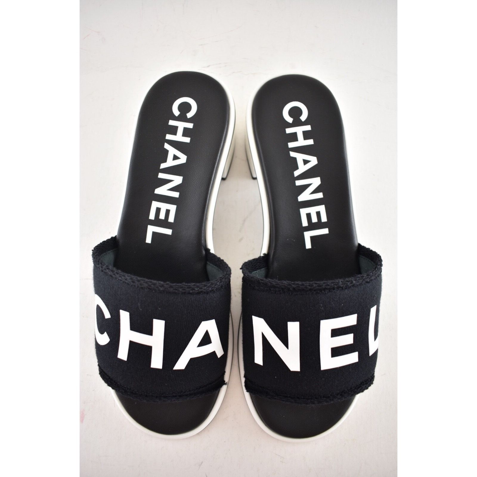 Chanel Chanel 24C Black White CHA NEL Letter Logo Mule Slide Size US 12 / IT 42 - 10 Thumbnail
