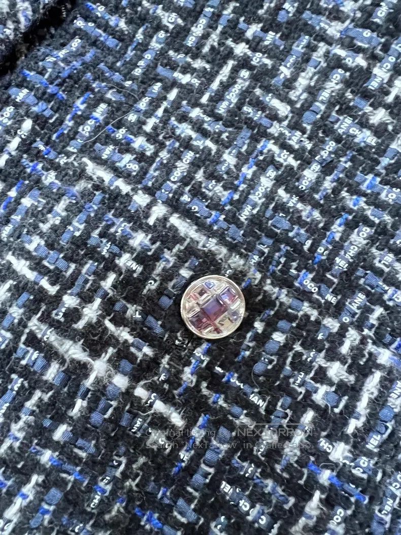 Chanel Chanel 22A high-end handicraft workshop 36-yard blue and b Size XS / US 0-2 / IT 36-38 - 4 Thumbnail