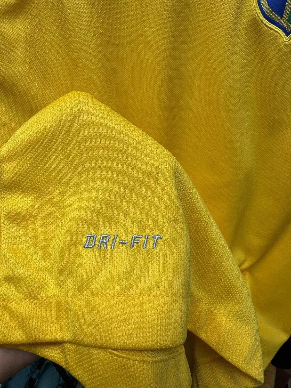 Nike FIFA Nike Brazil Jersey Size US L / EU 52-54 / 3 - 6 Thumbnail