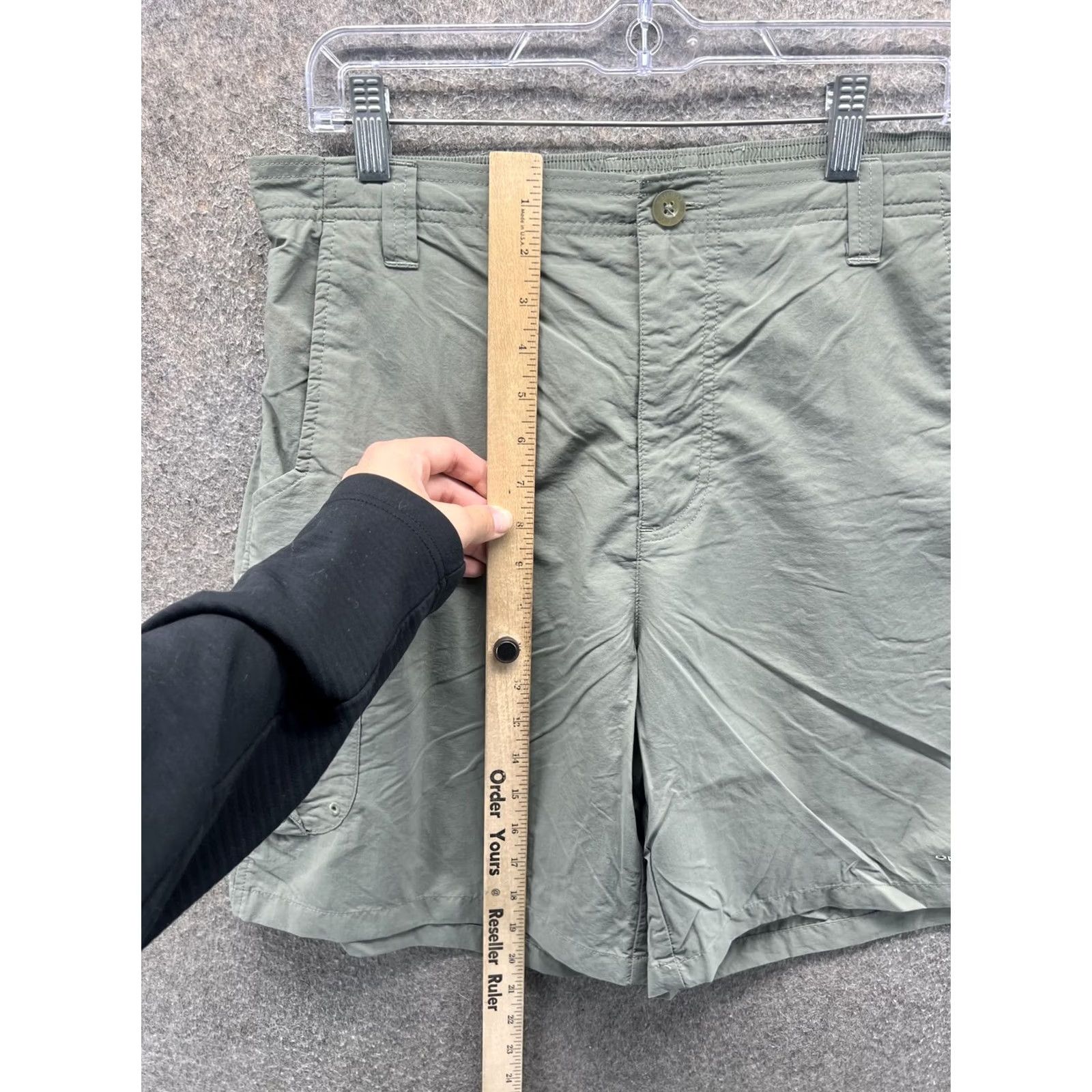Vintage Columbia PFG Omni-Shade Shorts Mens Medium Green Nylon Cargo Fishing 8 Inseam Size US 31 - 2 Thumbnail