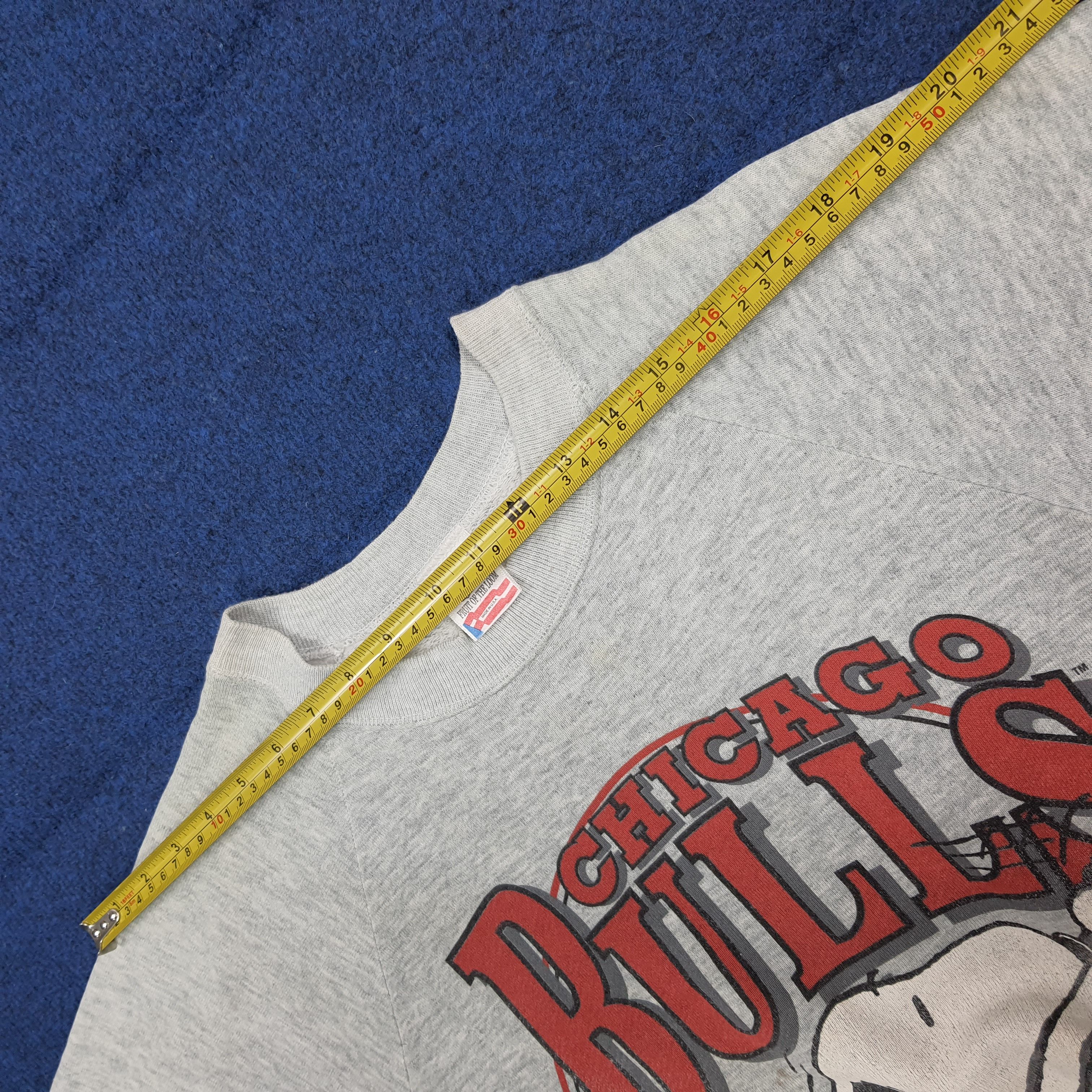 NBA Vintage 90s Chicago Bulls Snoopy Basketball Pullover C292N13 Size US M / EU 48-50 / 2 - 10 Thumbnail