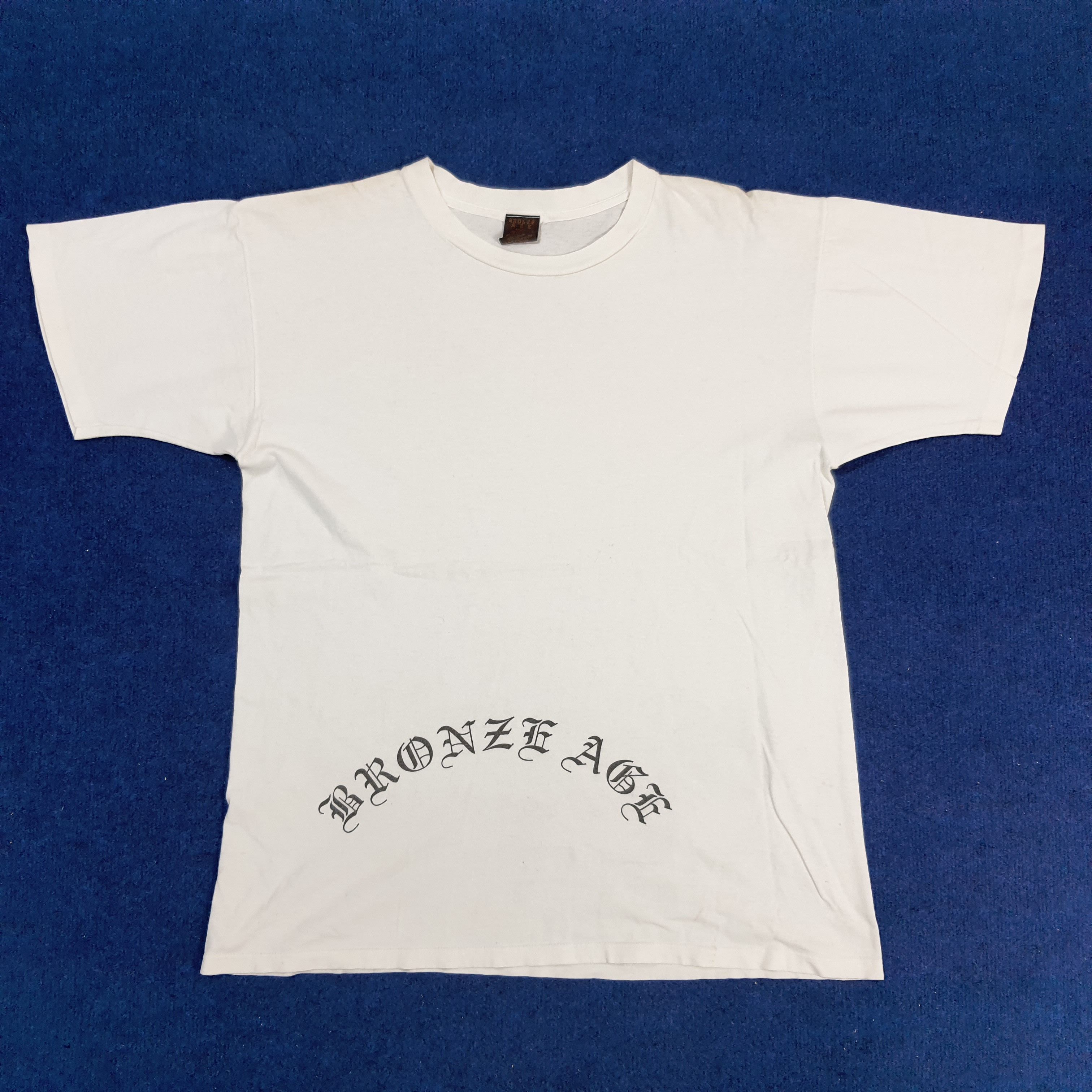 Vintage Vintage Bronze Age Surf Tshirt Size US L / EU 52-54 / 3 - 3 Thumbnail