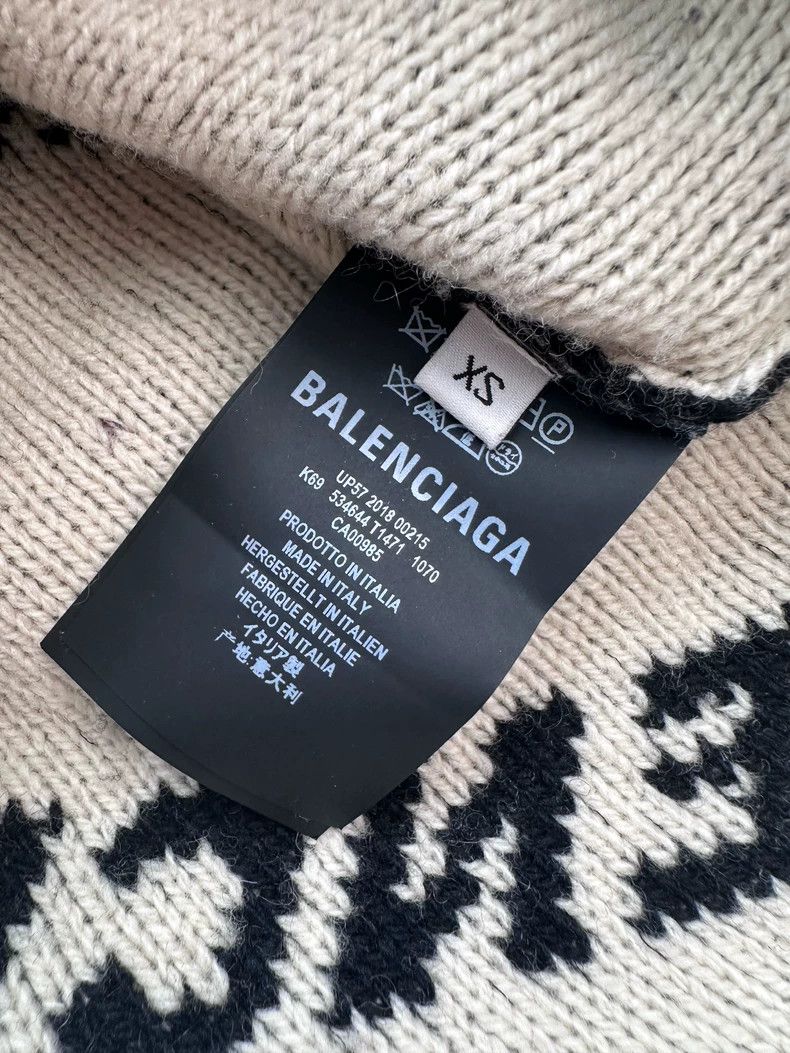 Balenciaga Balenciaga High Neck Full Print Logo Knit Sweater Jacket B Size US XS / EU 42 / 0 - 7 Thumbnail