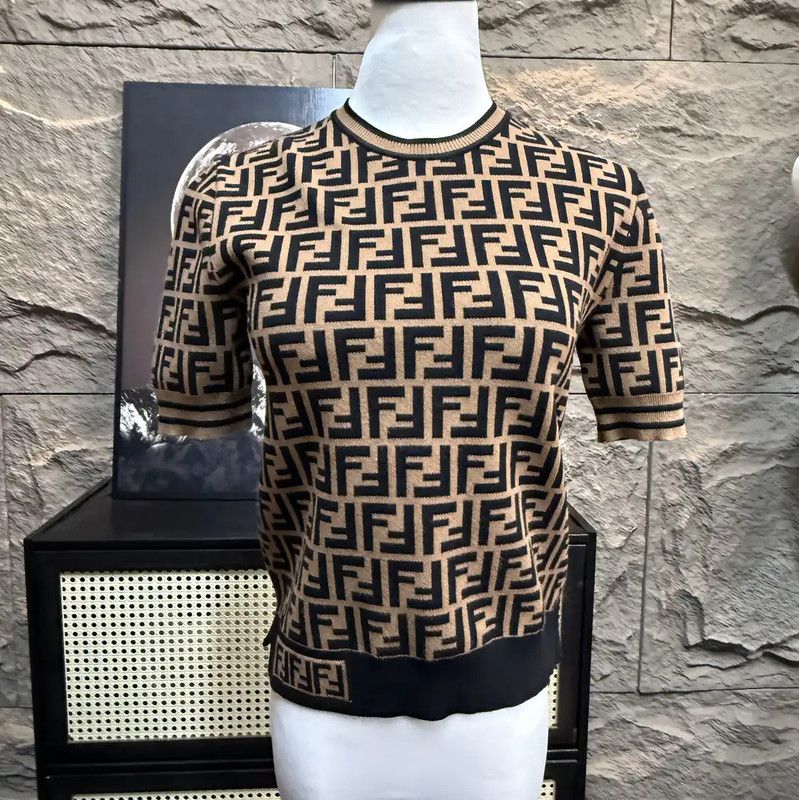 Fendi Fendi Khaki Cotton Knit Sweater for Women 0089 Size S / US 4 / IT 40 - 1 Thumbnail