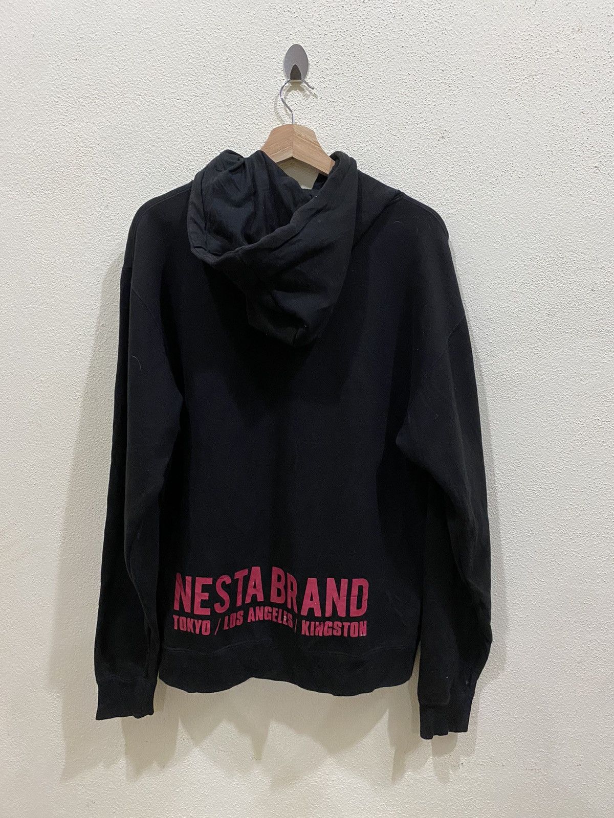 Vintage Nesta Brand Spell Out Pullover Hoodies Size US M / EU 48-50 / 2 - 7 Thumbnail