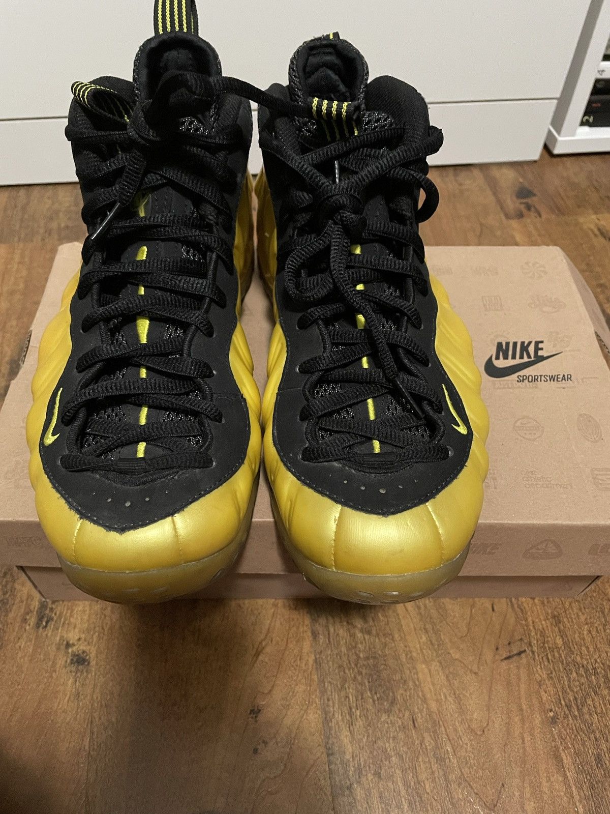 Nike Nike Foamposite One “Electrolime” Size US 8.5 / EU 41-42 - 1 Thumbnail