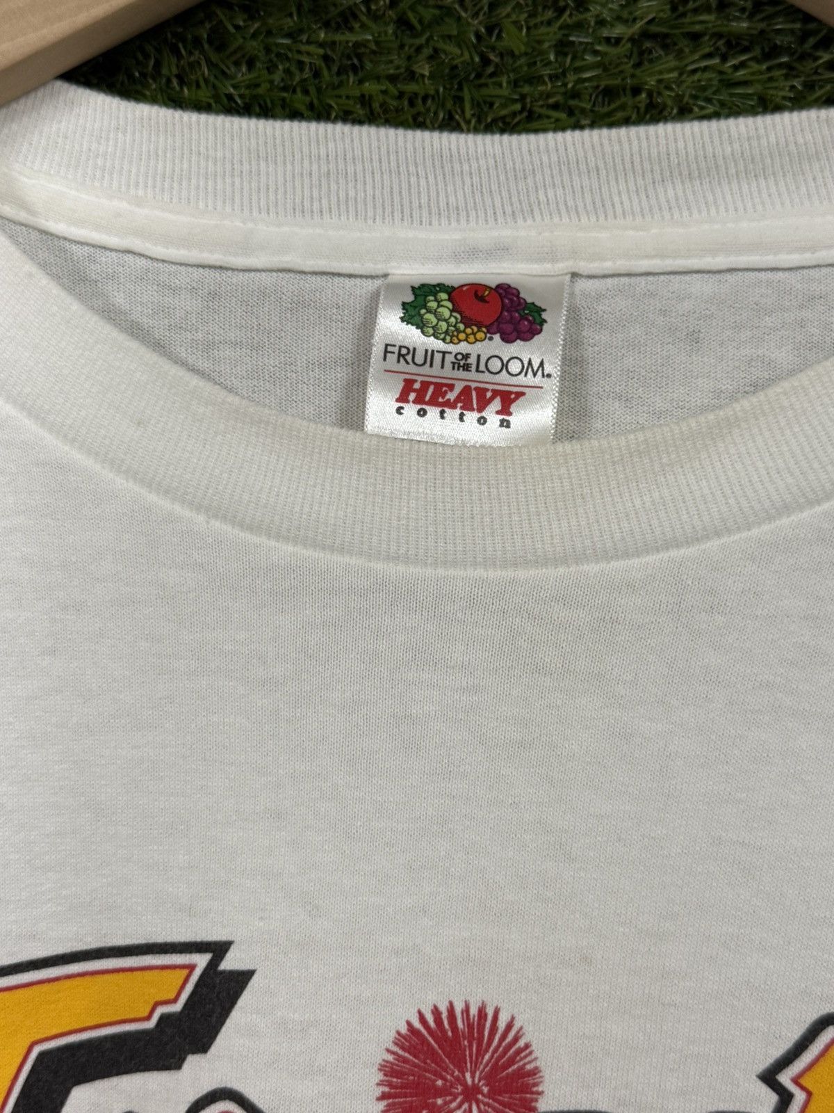 Vintage Vintage Fruit of The Loom Fireworks USA America Tee White Size US M / EU 48-50 / 2 - 4 Thumbnail