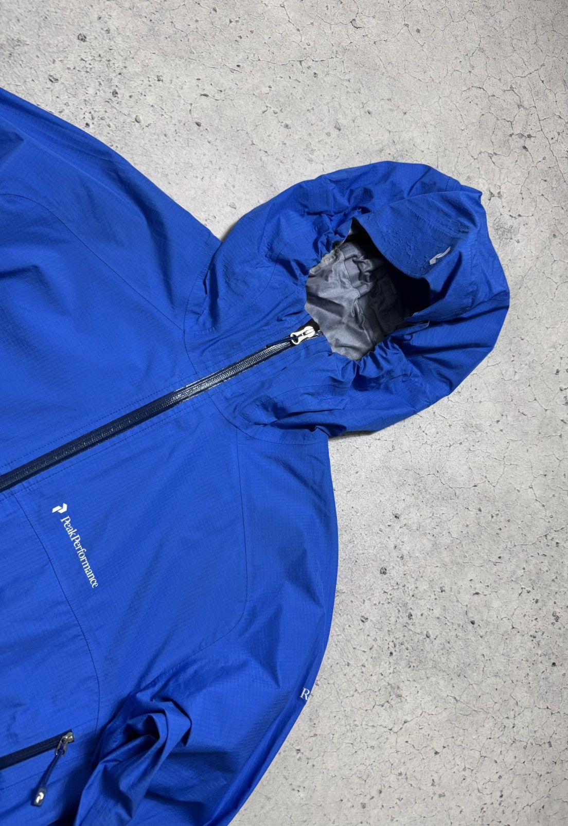 Peak Performance Peak Performance Gore-Tex Blue Membrane Light Jacket Size L Size US L / EU 52-54 / 3 - 5 Thumbnail