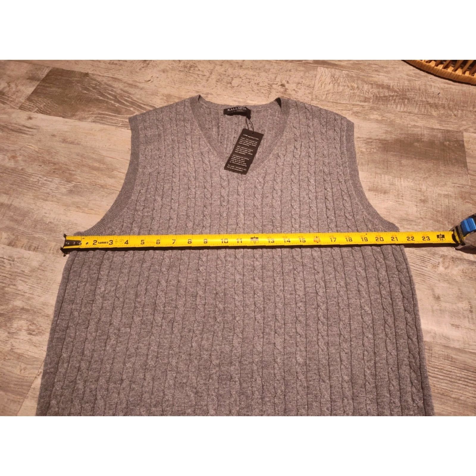 Vintage Kallspin NWT Sweater Vest Cashmere Wool Blend V Neck L Tall Cable knit Gray Mens Size US XXL / EU 58 / 5 - 7 Thumbnail