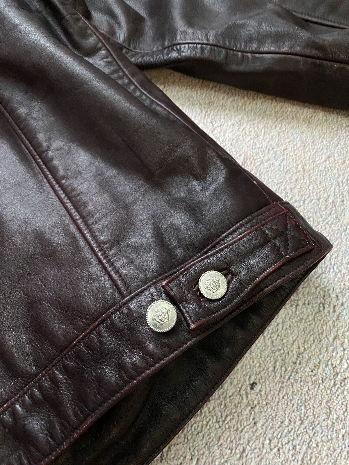 Versace × Vintage RARE Vintage leather jacket Versace back big logo Size US M / EU 48-50 / 2 - 4 Thumbnail