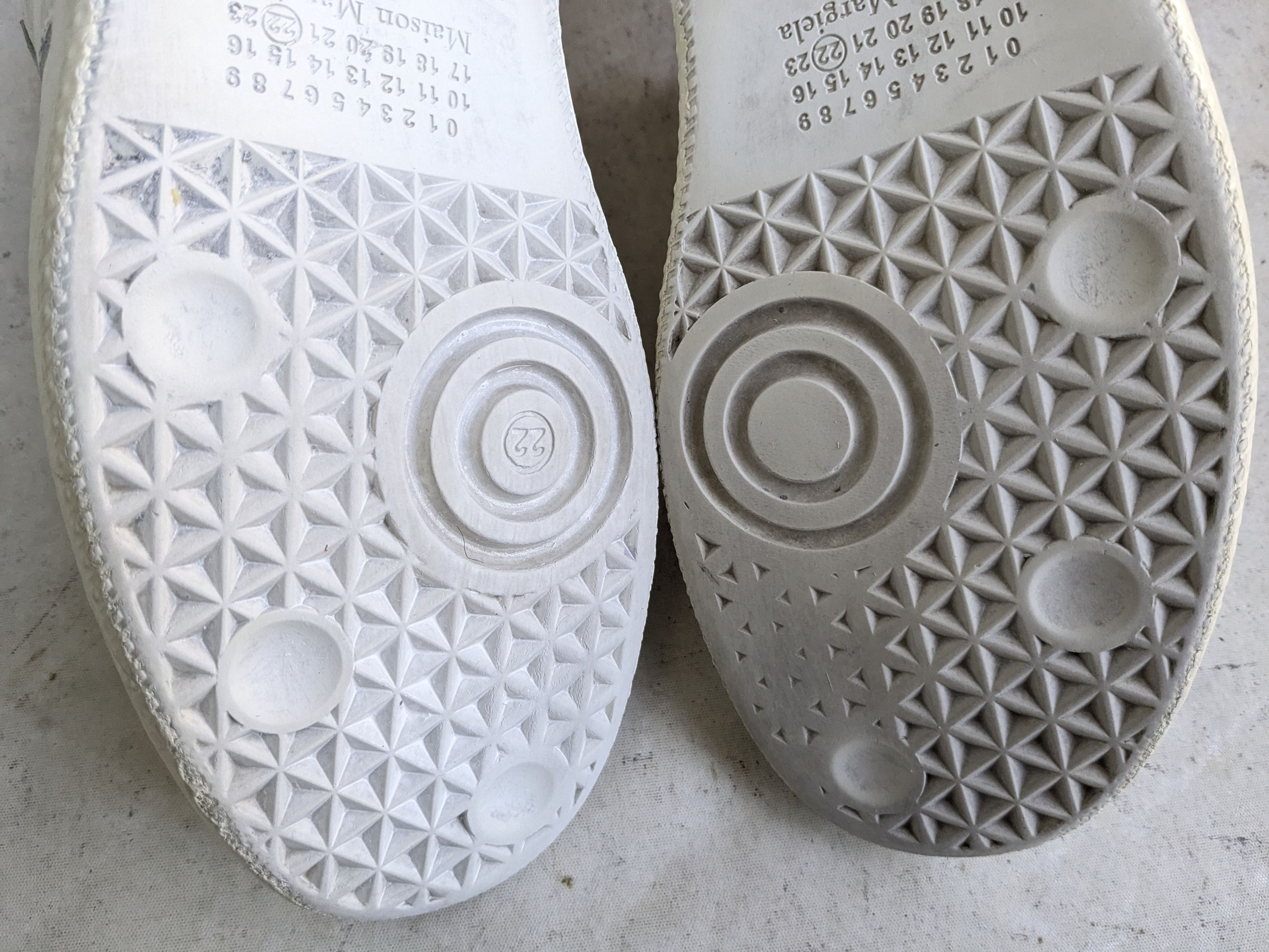 Maison Margiela Maison Margiela Replica Gat White 9 42 Rubber Low Tops Size US 9 / EU 42 - 16 Thumbnail