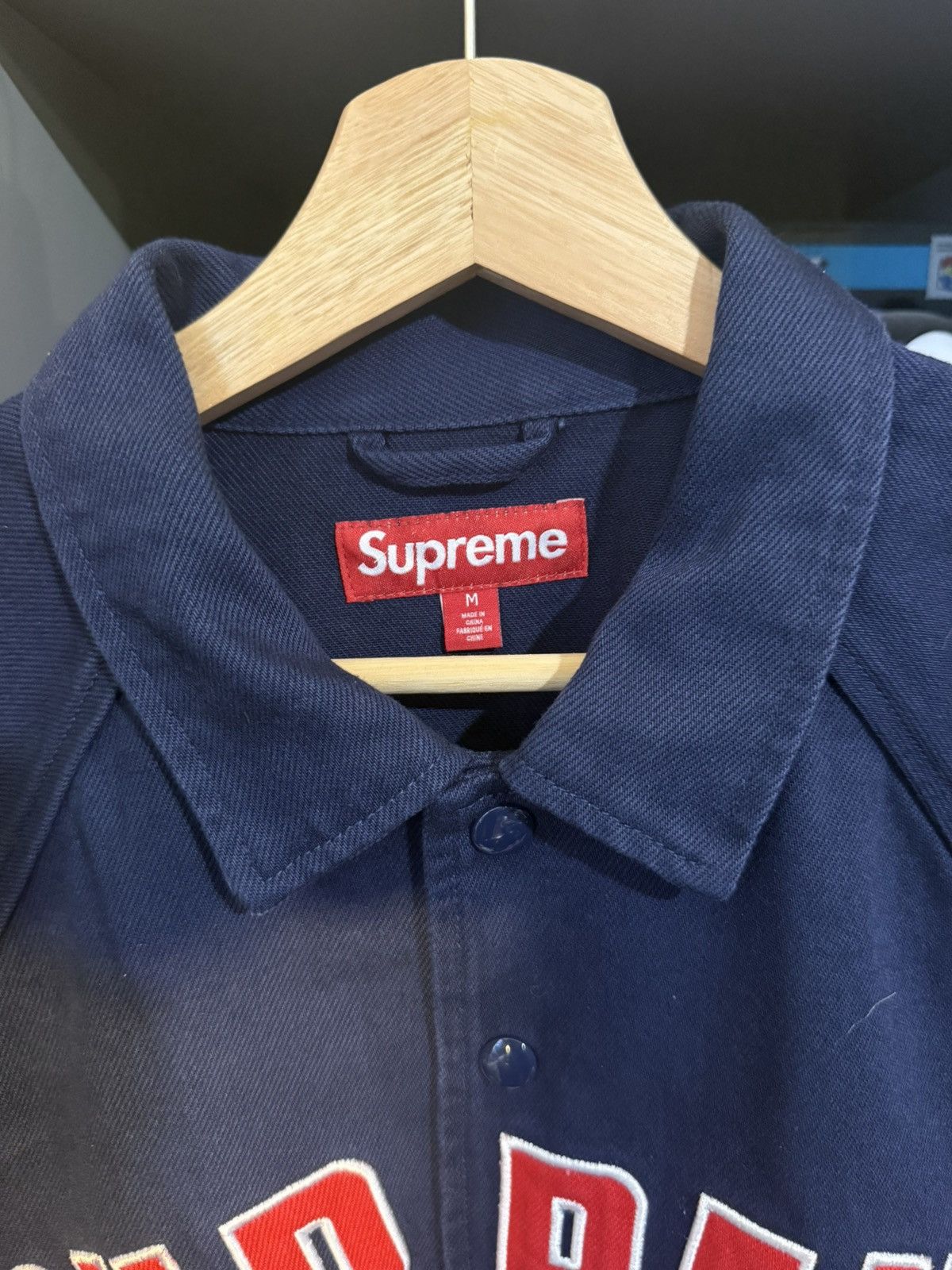 Supreme Supreme Navy/Red Arc Logo Denim Coach Jacket Size US M / EU 48-50 / 2 - 4 Thumbnail