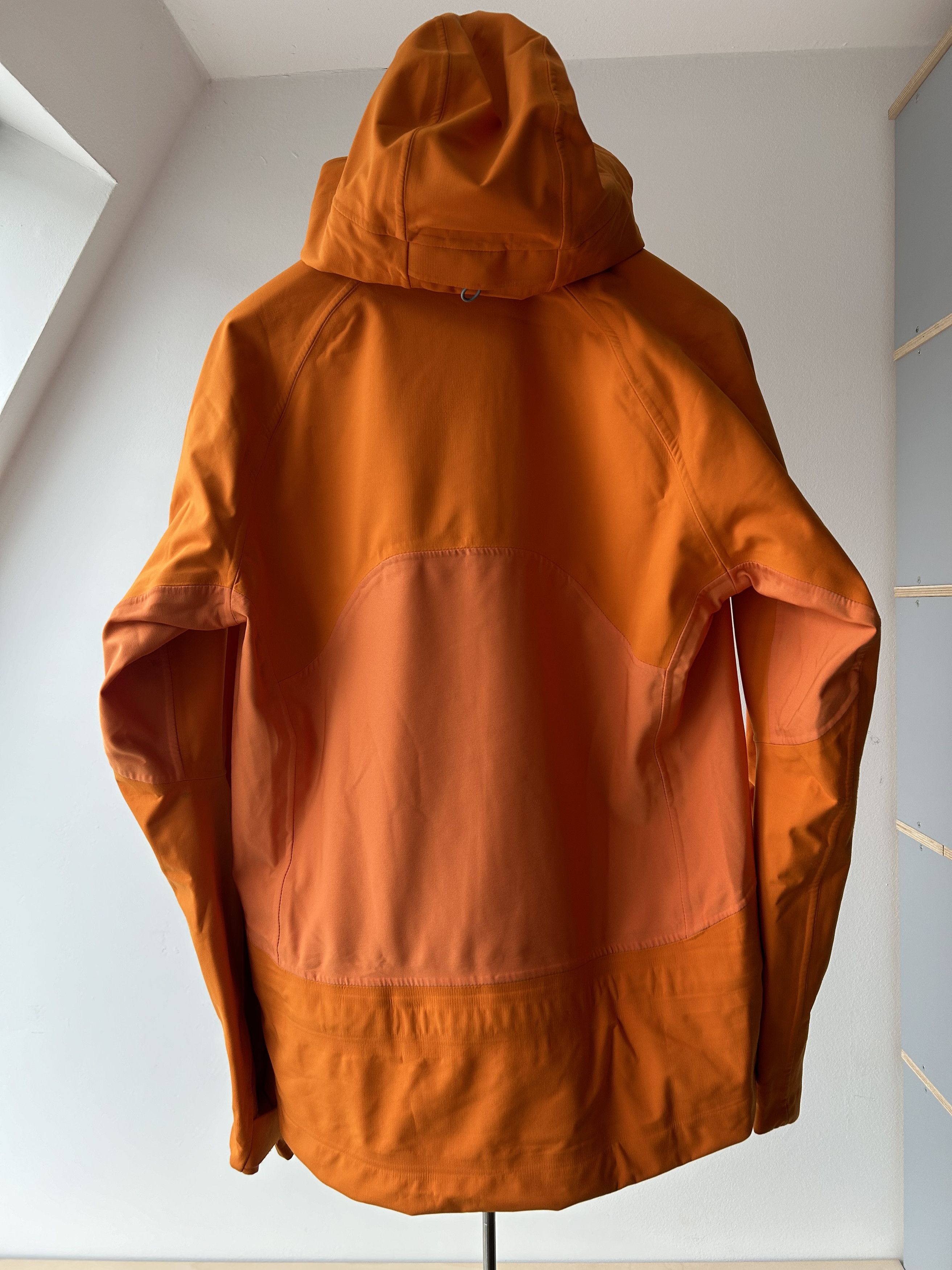 Houdini FINAL DROP! Houdini M Fusion Jacket Size US M / EU 48-50 / 2 - 6 Thumbnail