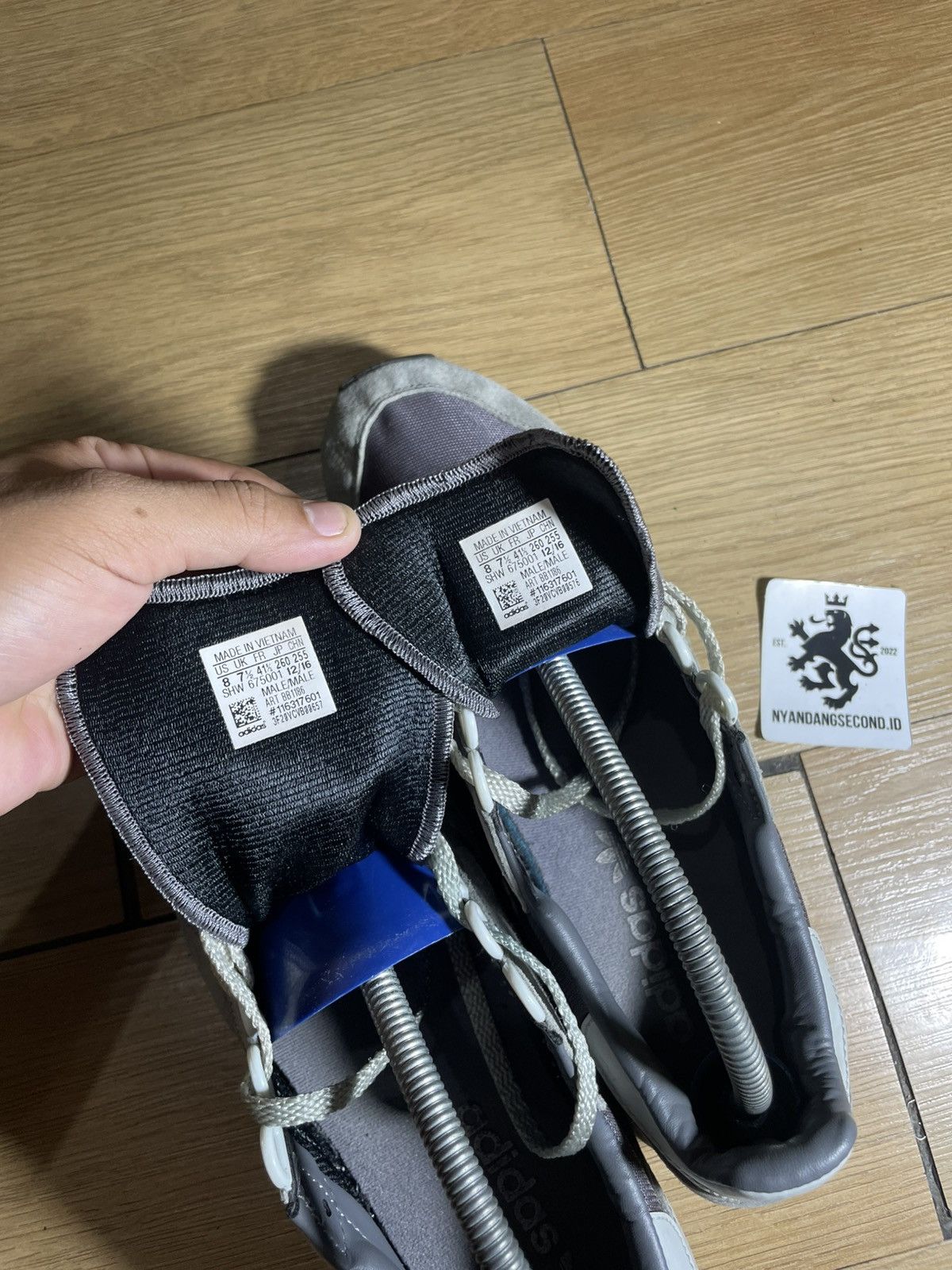 Adidas ADIDAS NEWYORK Size US 7.5 / EU 40-41 - 6 Thumbnail