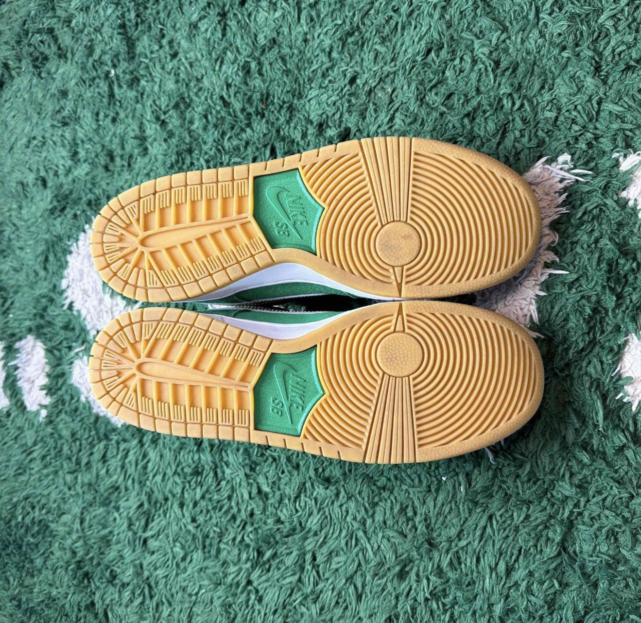 Nike SB Nike dunk sb st patricks day Size US 9 / EU 42 - 5 Thumbnail