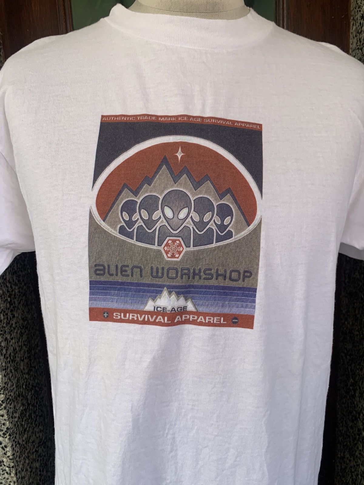 Alien Workshop Vintage 90s Alien Workshop Ice Age Skate / Surf T shirt Size US M / EU 48-50 / 2 - 2 Thumbnail