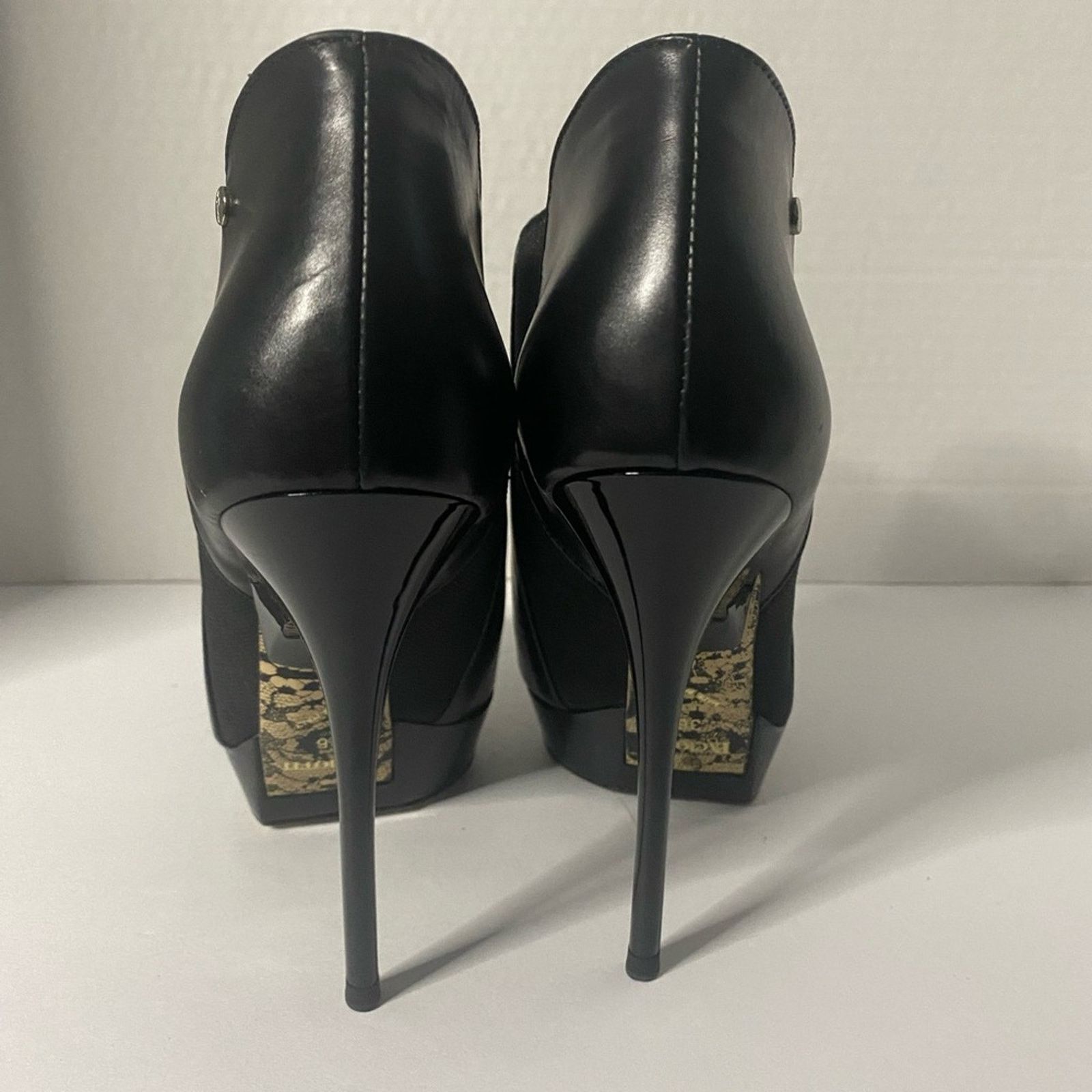 Paciotti Cesare Paciotti black ankle boot w/ elastic side & platform Size US 6 / IT 36 - 5 Thumbnail