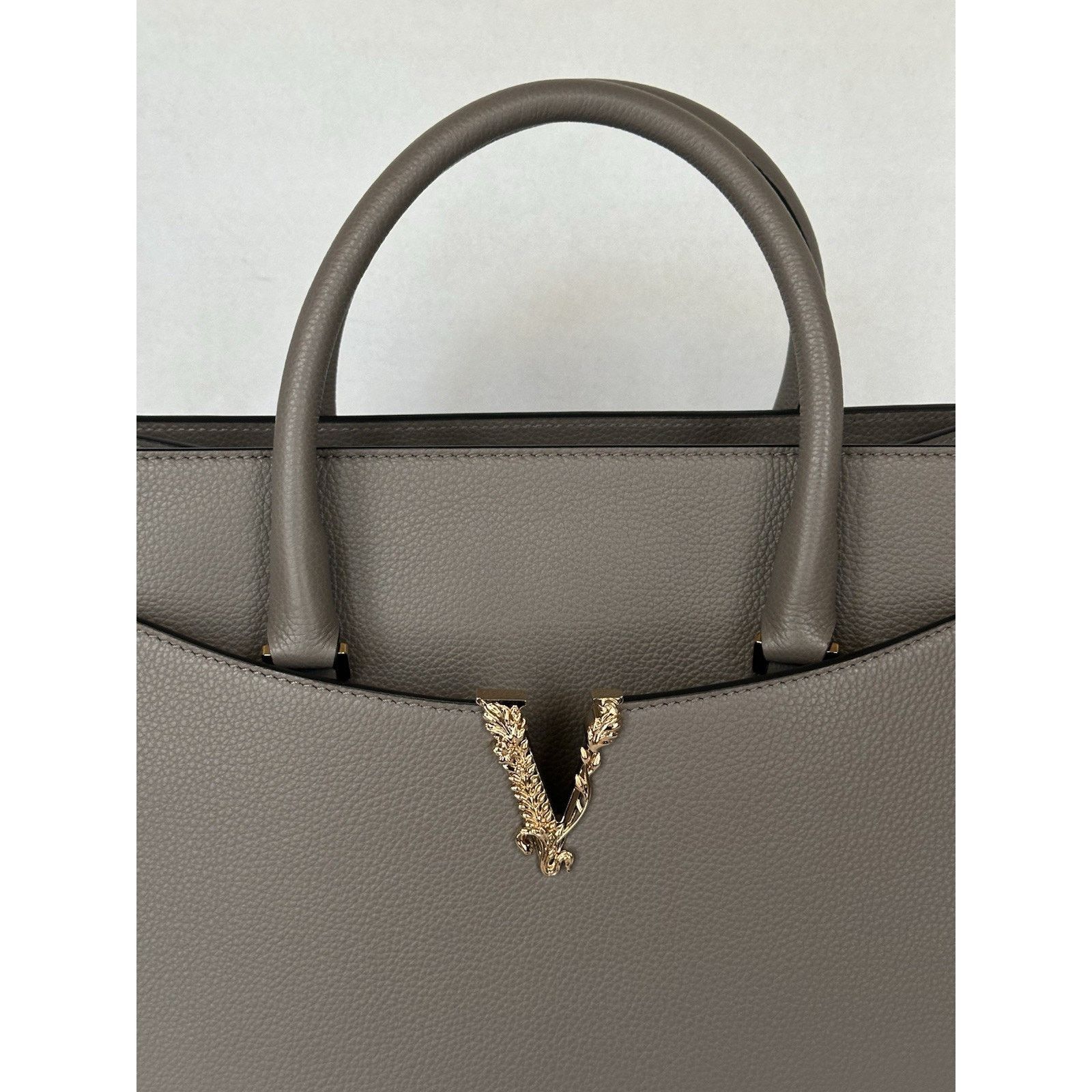 Versace Versace Virtus Grainy Leather Grey Large Bag 1005961 Size ONE SIZE - 3 Thumbnail