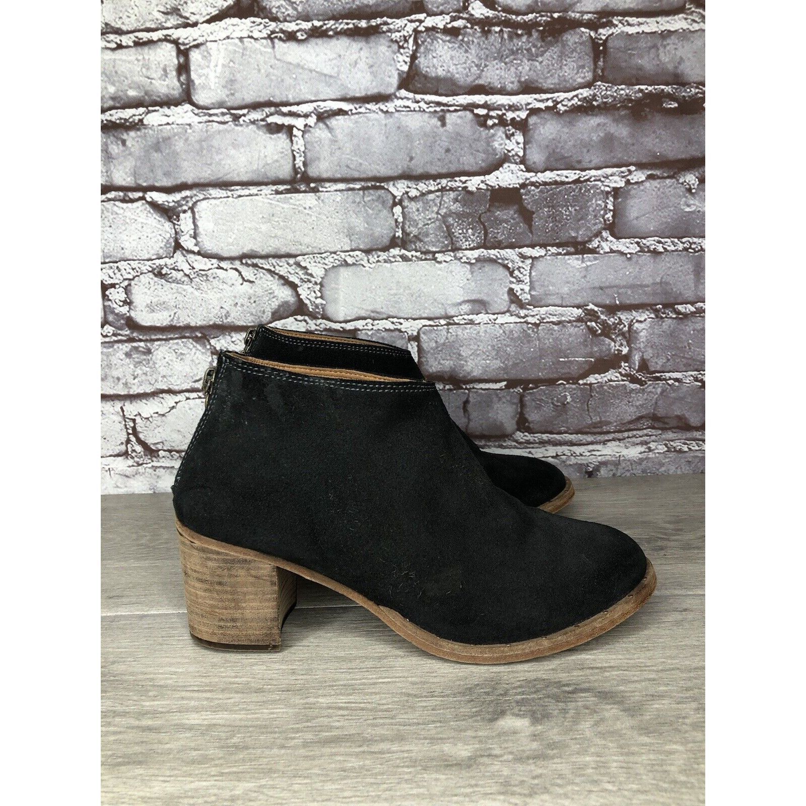 beek BEEK Falcon Black Suede Leather Back Zip Stacked Heel Bootie Size US 7 / IT 37 - 21 Thumbnail