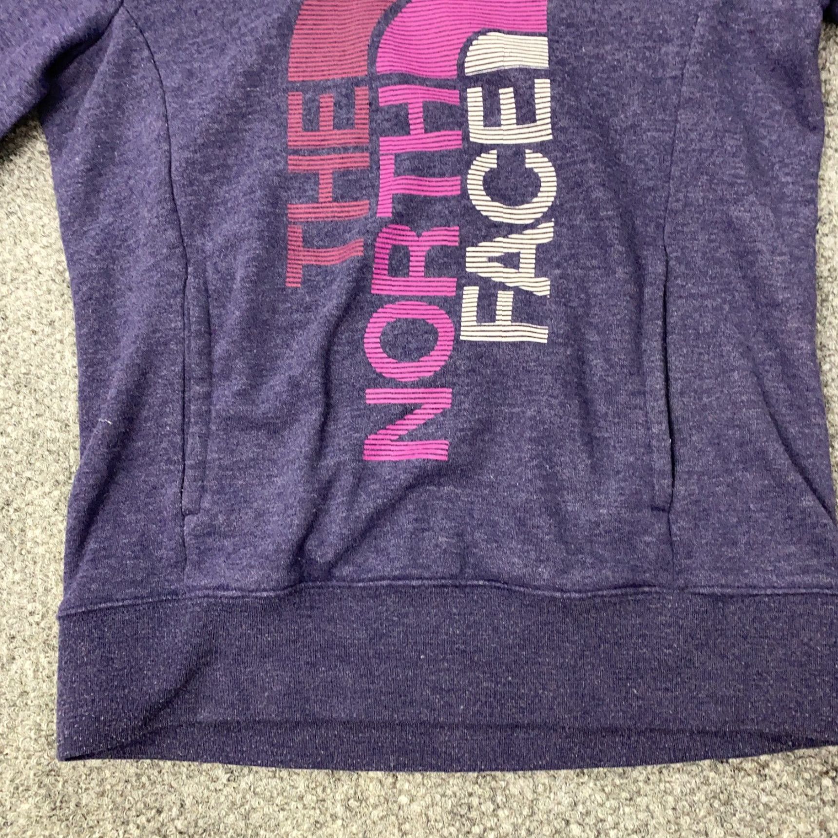 The North Face The North Face Womens Hoodie Small Purple Logo Front Pockets Pullover Sweatshirt Knit Size S / US 4 / IT 40 - 3 Thumbnail