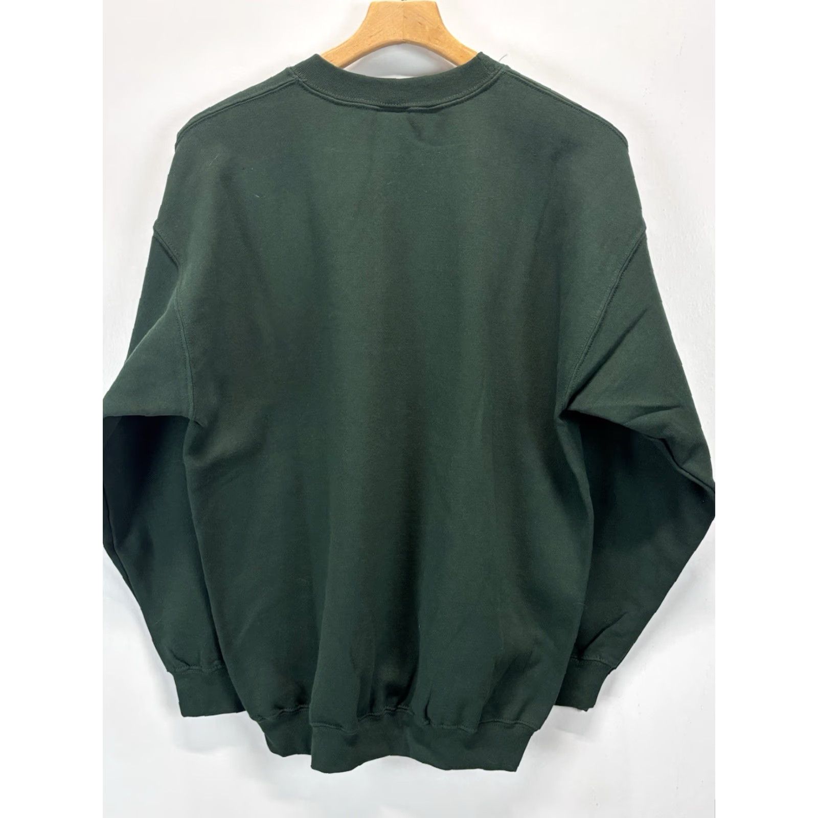 Gildan Vintage Gildan Sweatshirt Men’s Large Green Wolf Embroidered Crew Neck Nature 90s Size US L / EU 52-54 / 3 - 4 Thumbnail