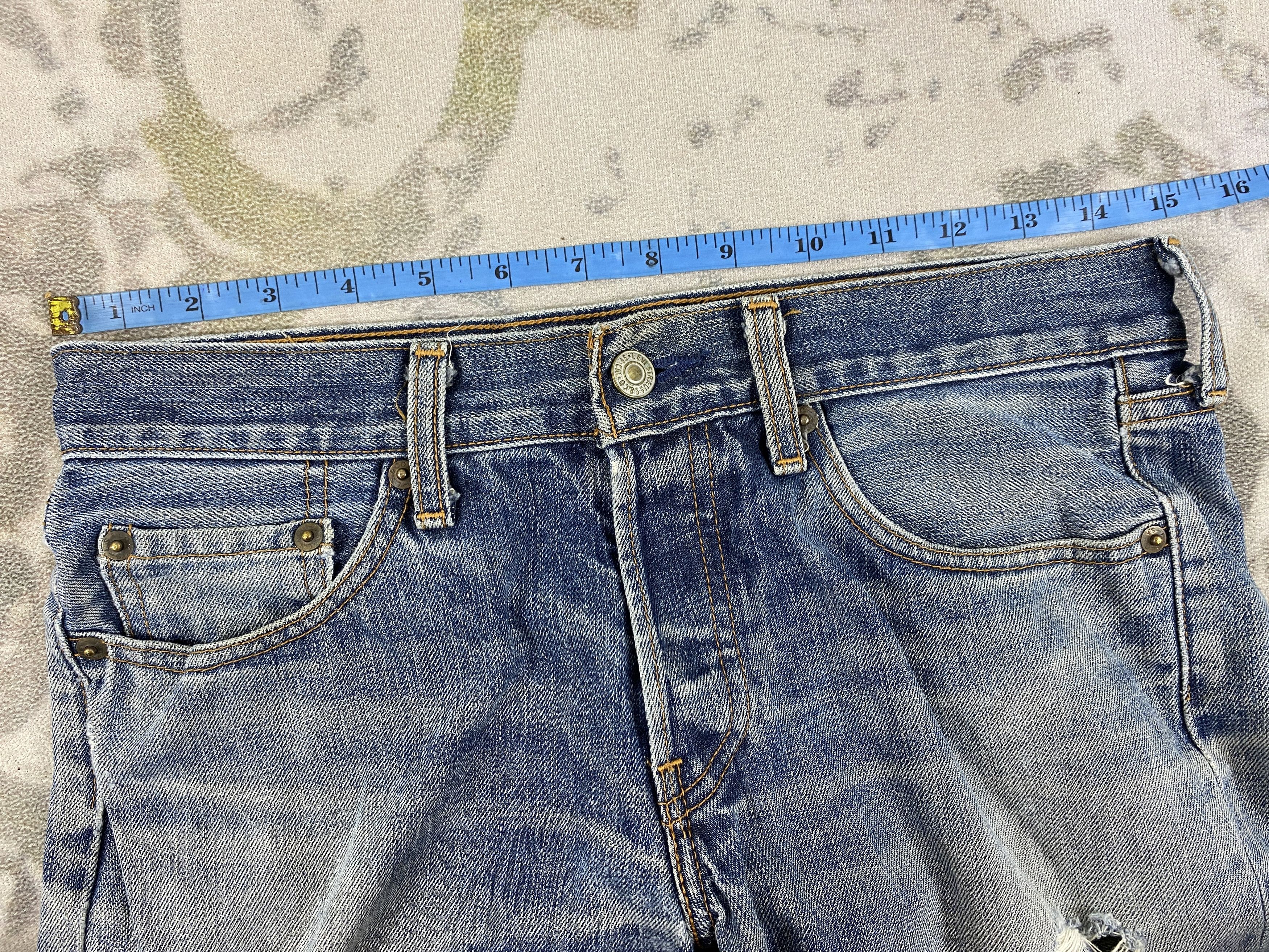 Distressed Blue Vintage Levi's 522 Jeans 30x32 Denim- JN3714