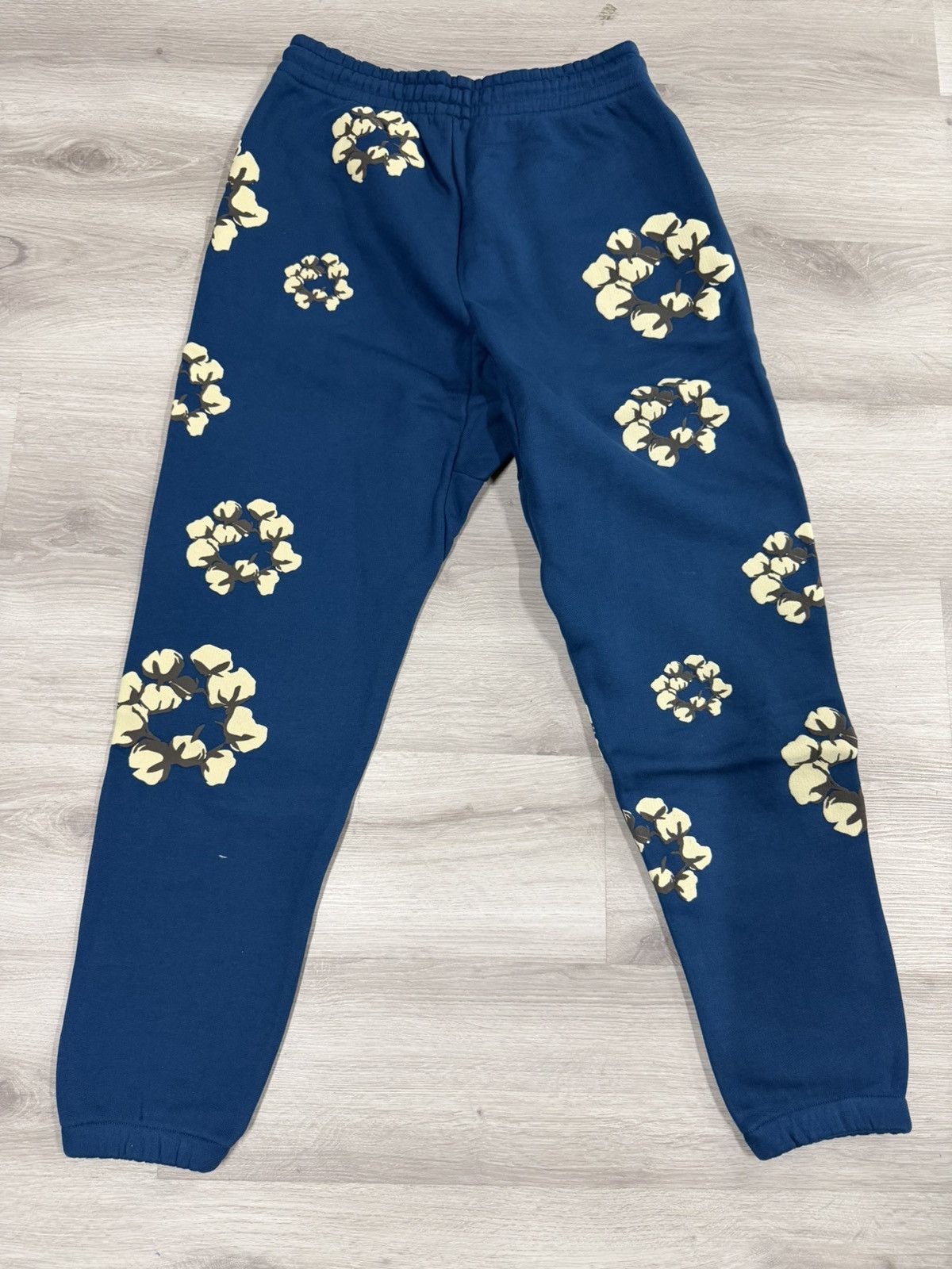 Cactus Plant Flea Market × DENIM TEARS Denim Tears Cactus Wreath Sweatpants – (MEDIUM) Size US 32 / EU 48 - 6 Thumbnail