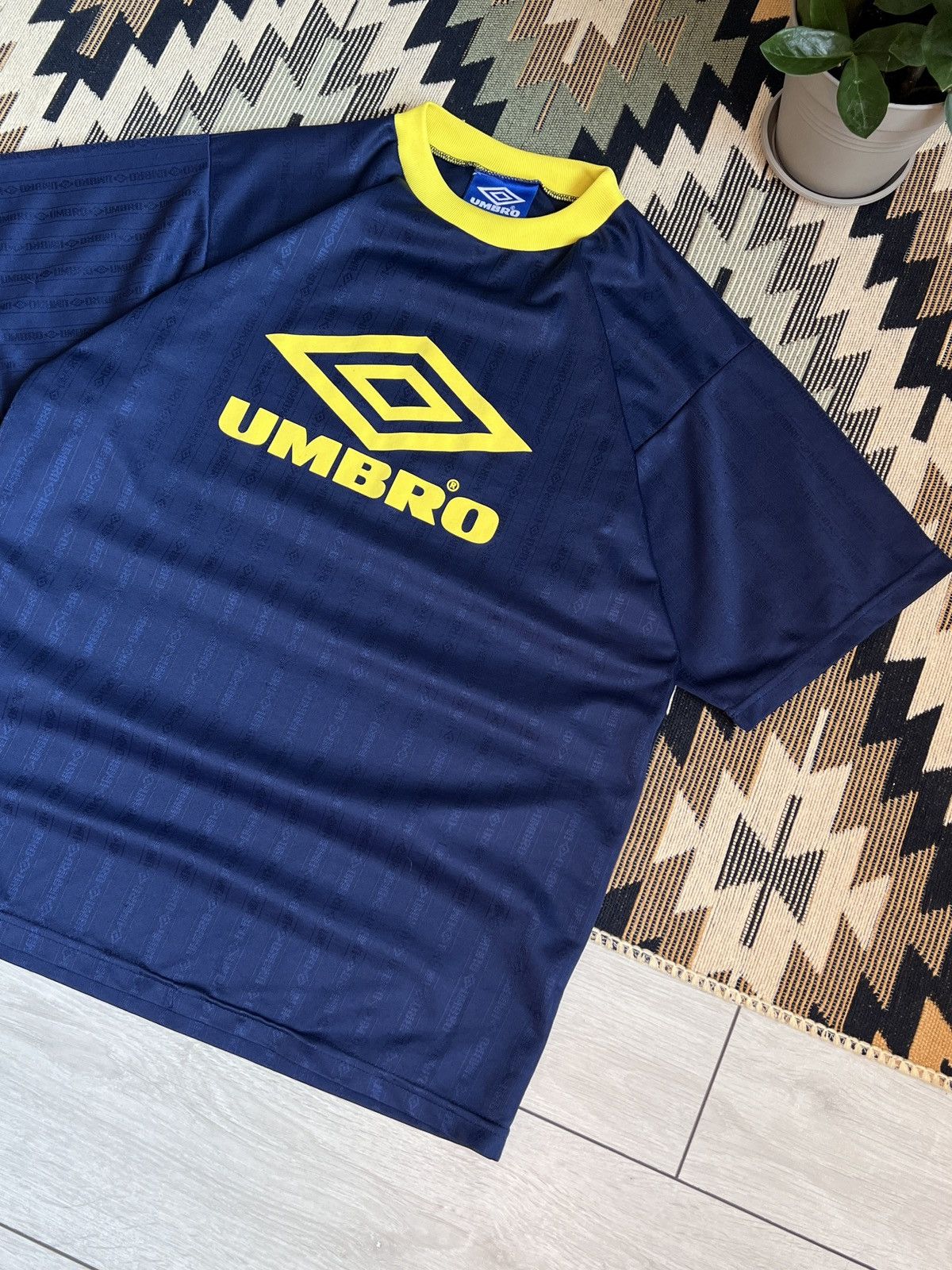 Other Vintage Umbro Big Logo Blokecore Soccer Jersey Size US M / EU 48-50 / 2 - 4 Thumbnail
