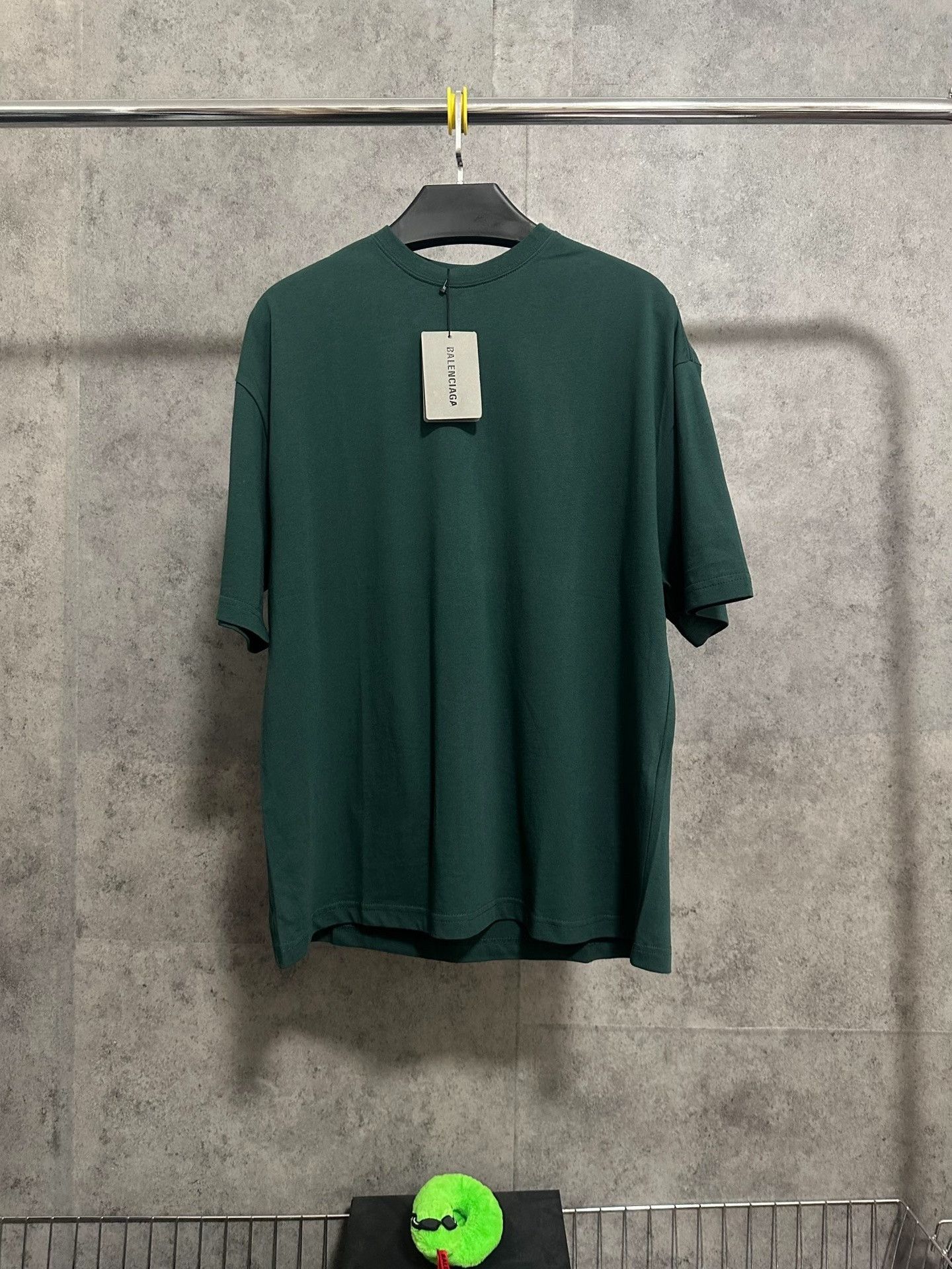 Balenciaga Balenciaga Back Letter Logo Short-Sleeve T-Shirt Size US S / EU 44-46 / 1 - 4 Thumbnail