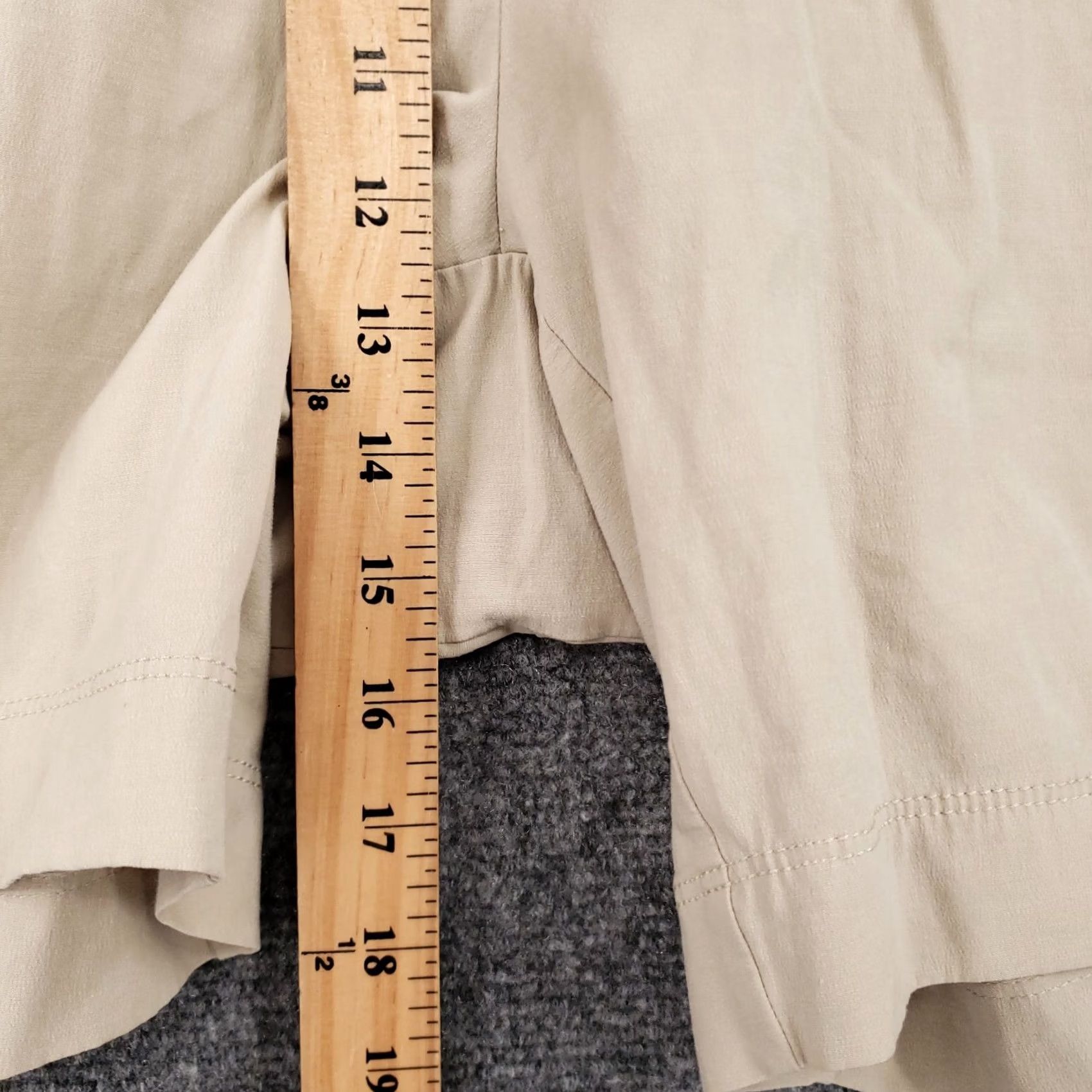 Vintage VRST Shorts Mens 40 Beige Chino Bermuda Drawstring Flat Front Stretch Preppy Size US 40 / EU 56 - 7 Thumbnail