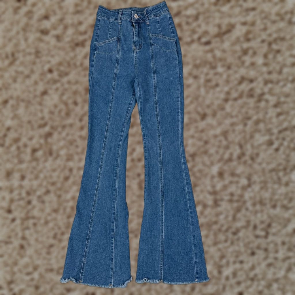 Shein Shein Jeans Women 2 Blue Denim Flare High Rise Raw Hem Cotton Blend 22x28 Size 26" / US 2 / IT 38 - 1 Thumbnail