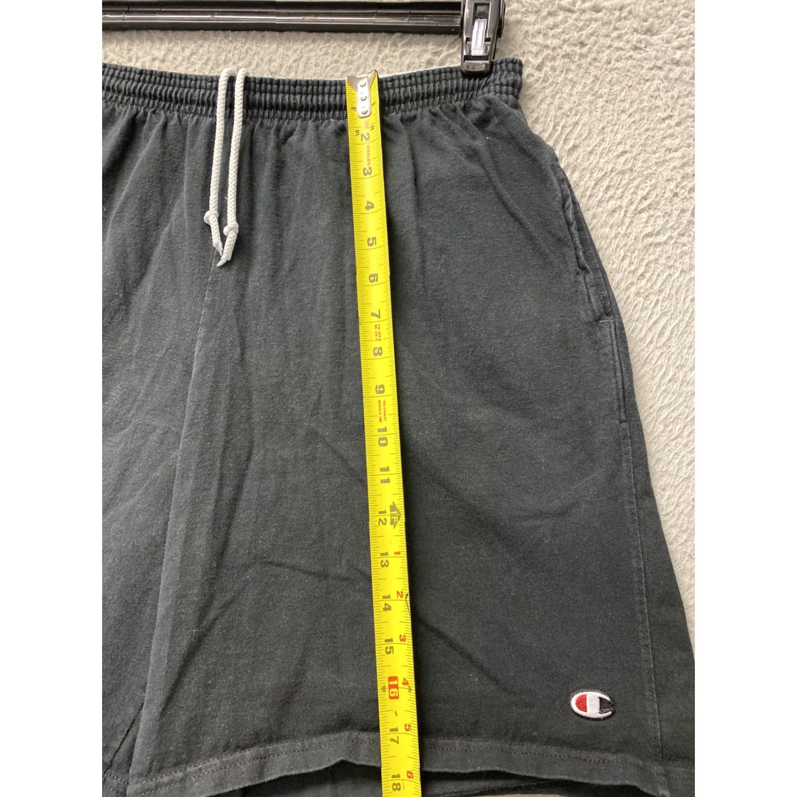 Champion Champion Shorts Mens L Elastic Waist Athletic Charcoal / 107-31 Size US 33 - 5 Thumbnail