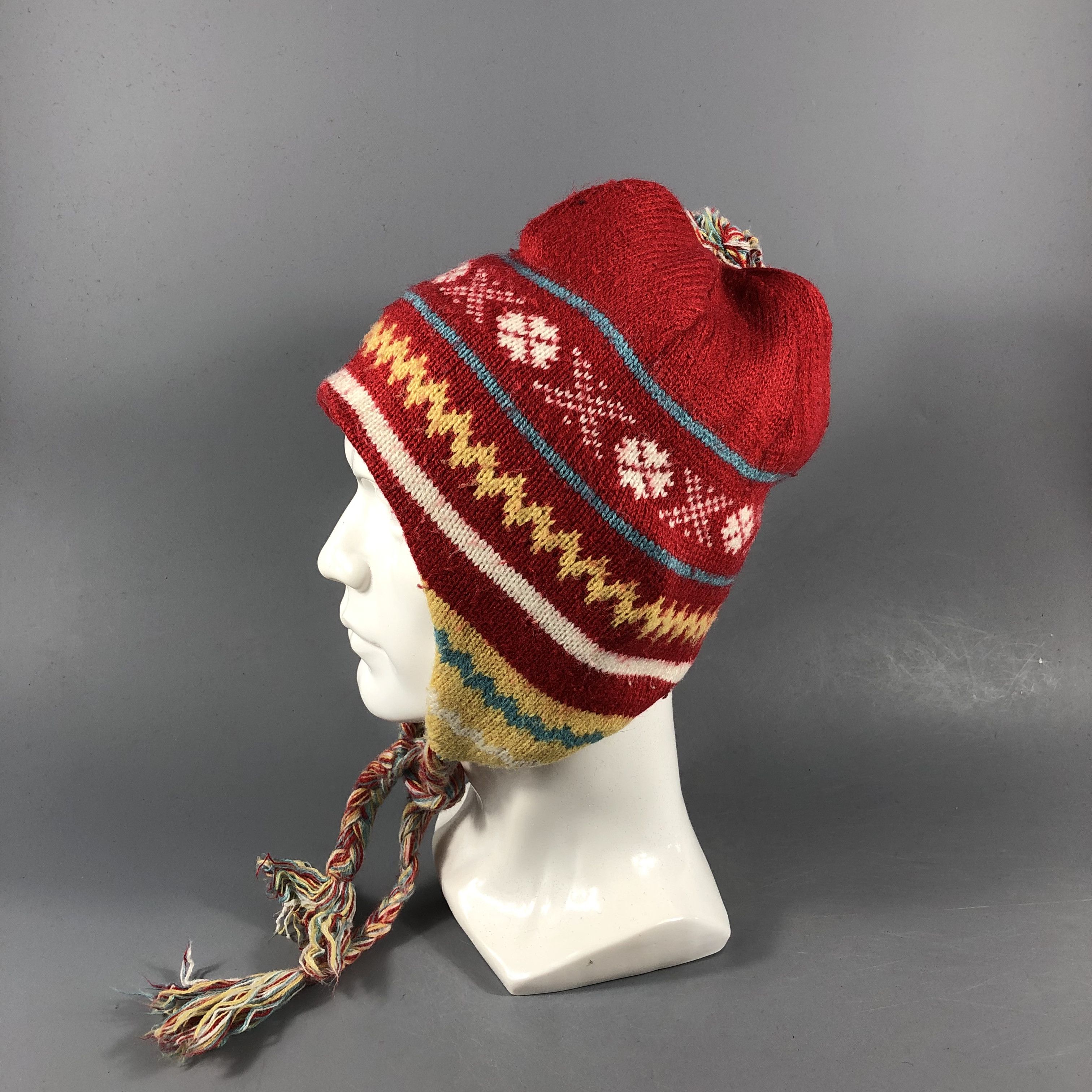 Vintage Fair Isle Earflap Bobble Beanie Snowcap Snow Hat B964 Size ONE SIZE - 1 Thumbnail