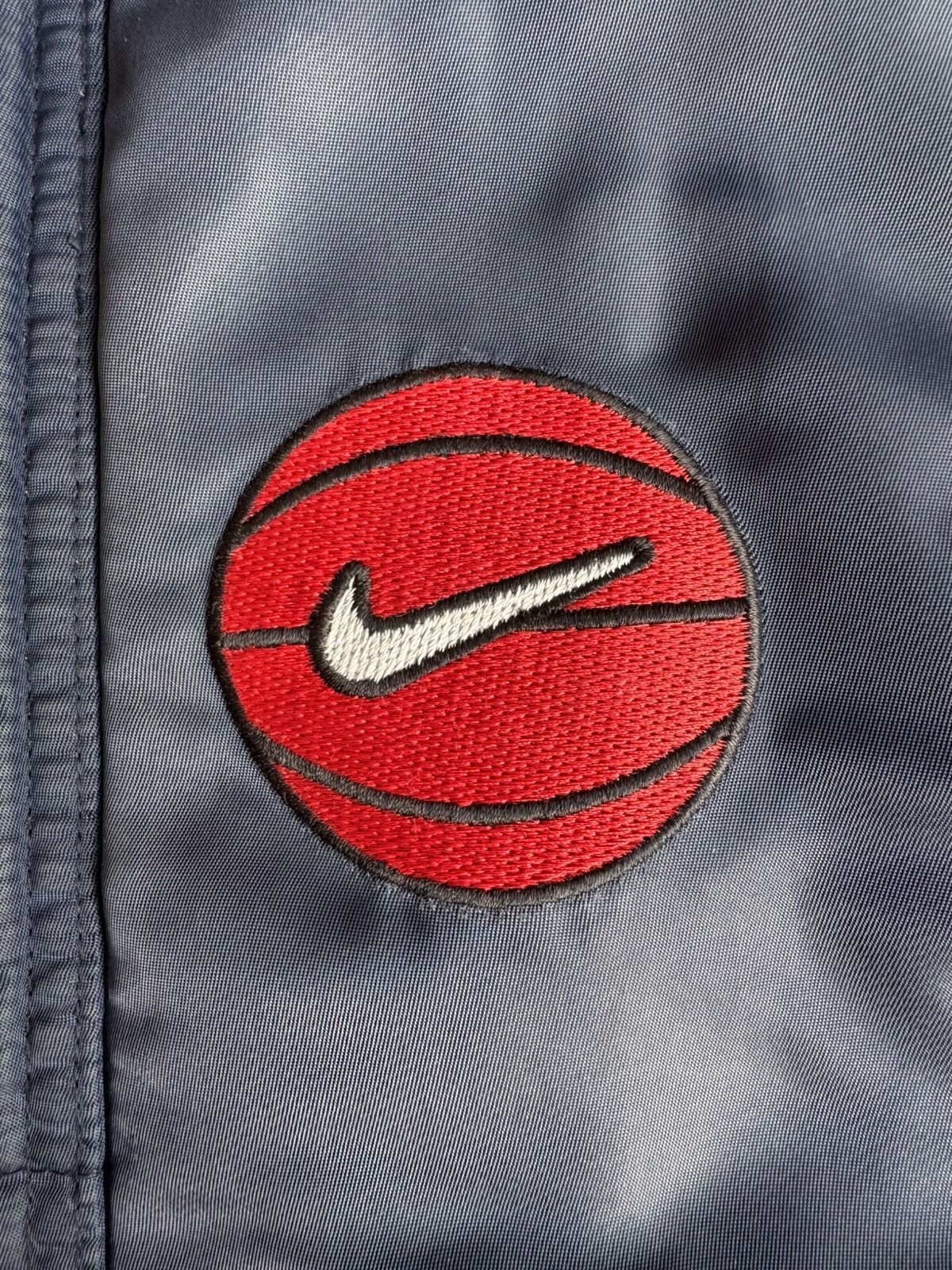 Nike VERY RARE VINTAGE JACKET NIKE BASKETBALL SPELL OUT Size US L / EU 52-54 / 3 - 7 Thumbnail