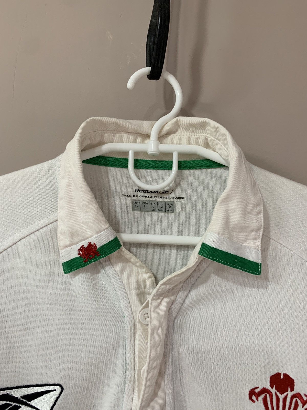 Reebok Wales 2003 Away Rugby Union Vintage Shirt Reebok Size M Size US M / EU 48-50 / 2 - 5 Thumbnail