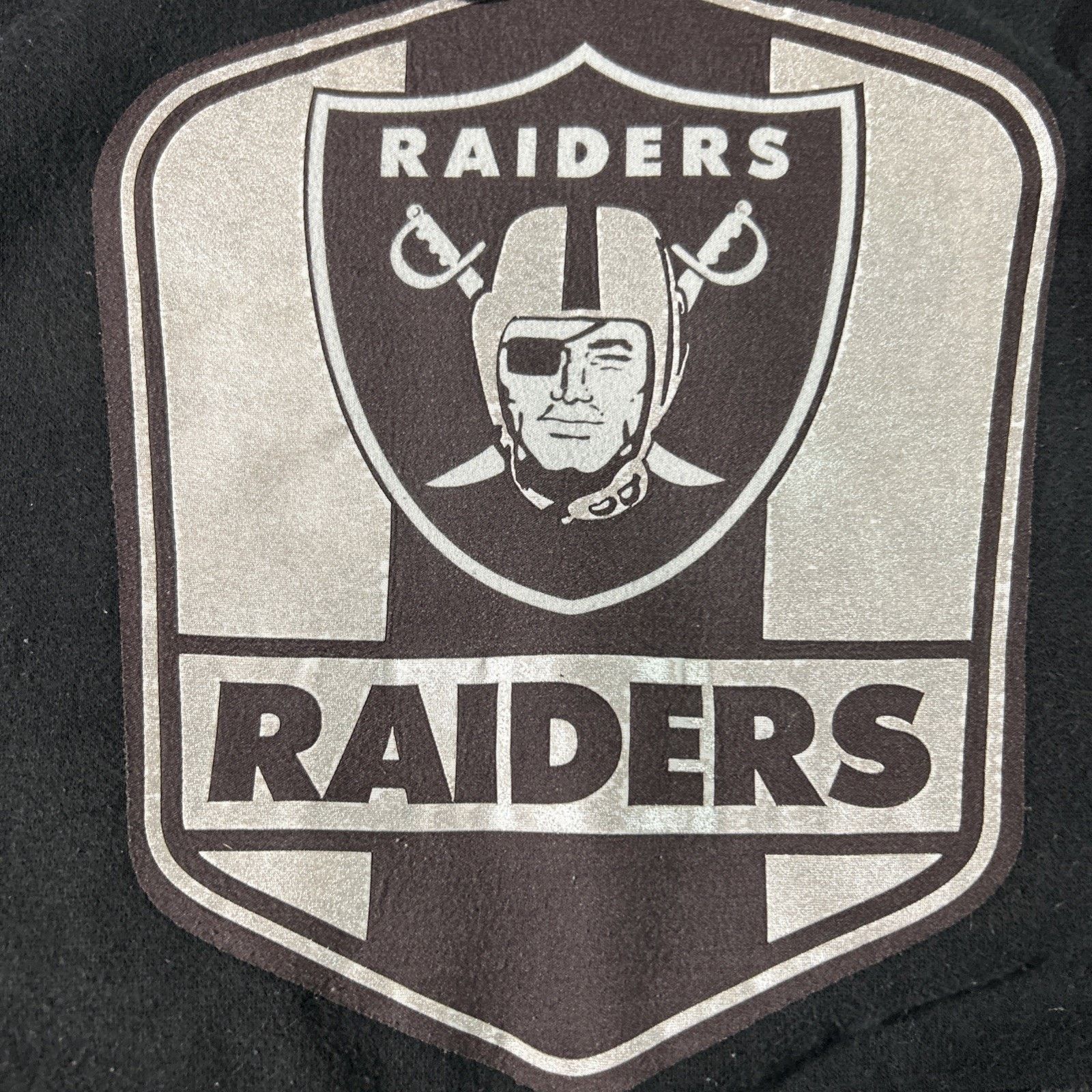 Gildan Raiders NFL Hoodie Mens Small Pullover Salute Shield Vintage Size US S / EU 44-46 / 1 - 4 Thumbnail