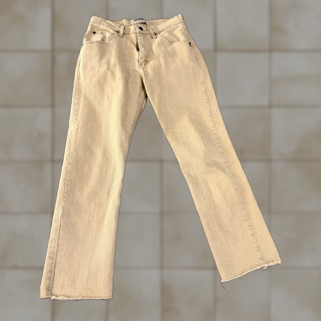 Wrangler Wrangler Jeans Mens 28x27 Beige Straight Fit Stretch Denim Authentics Size US 28 / EU 44 - 1 Thumbnail
