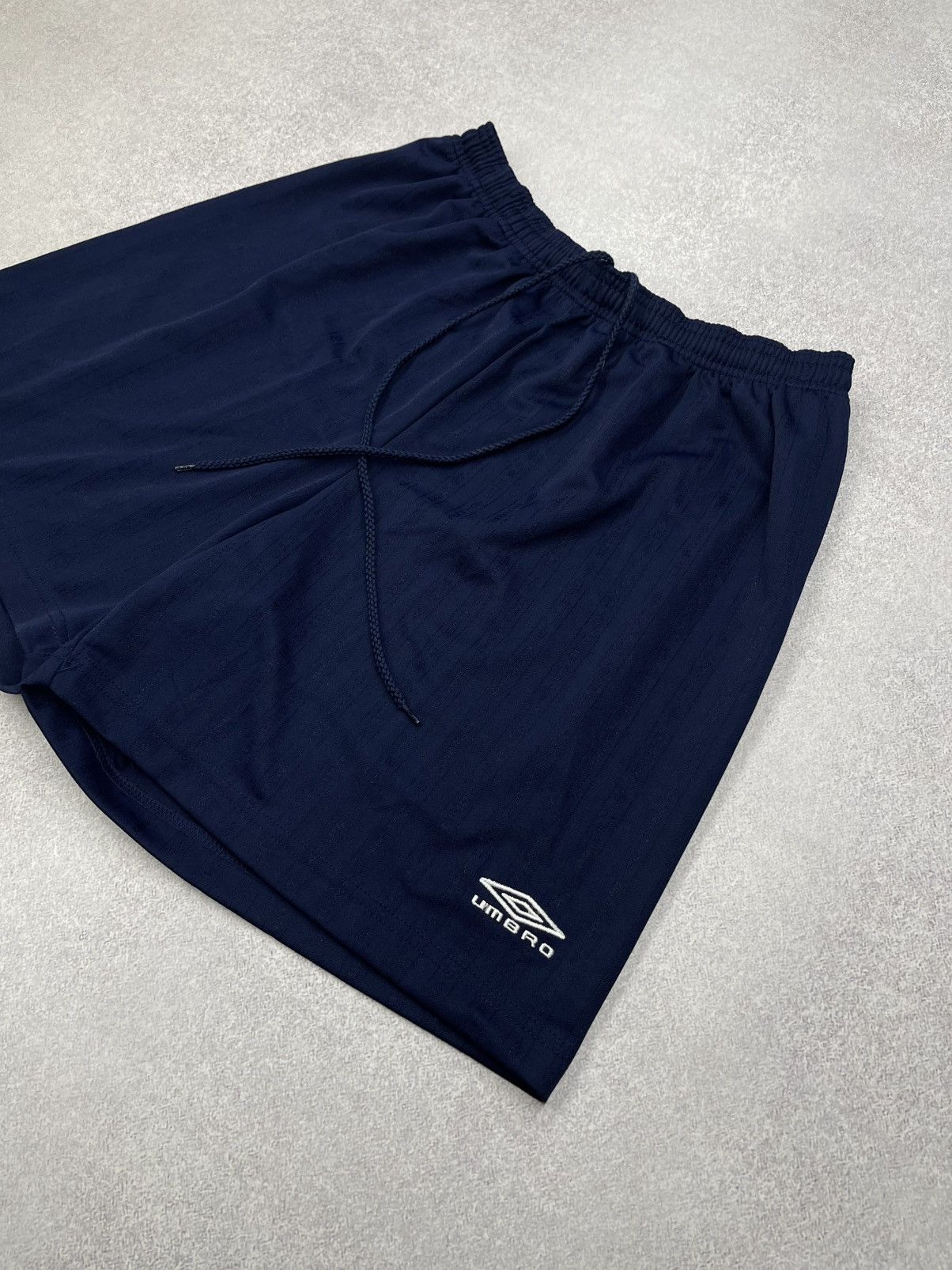 Umbro Vintage Umbro Basic Navy Shorts Football Y2K Soccer Size US 32 / EU 48 - 3 Thumbnail