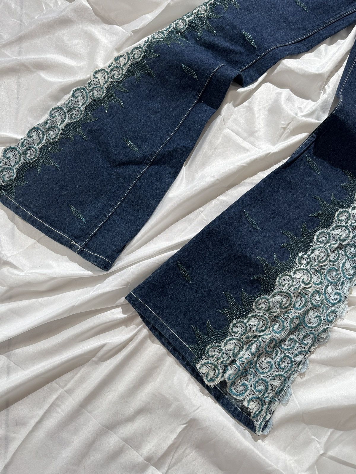 Hysteric Glamour Vintage Pearl Details Super Flared Jeans Size 28" / US 6 / IT 42 - 6 Thumbnail