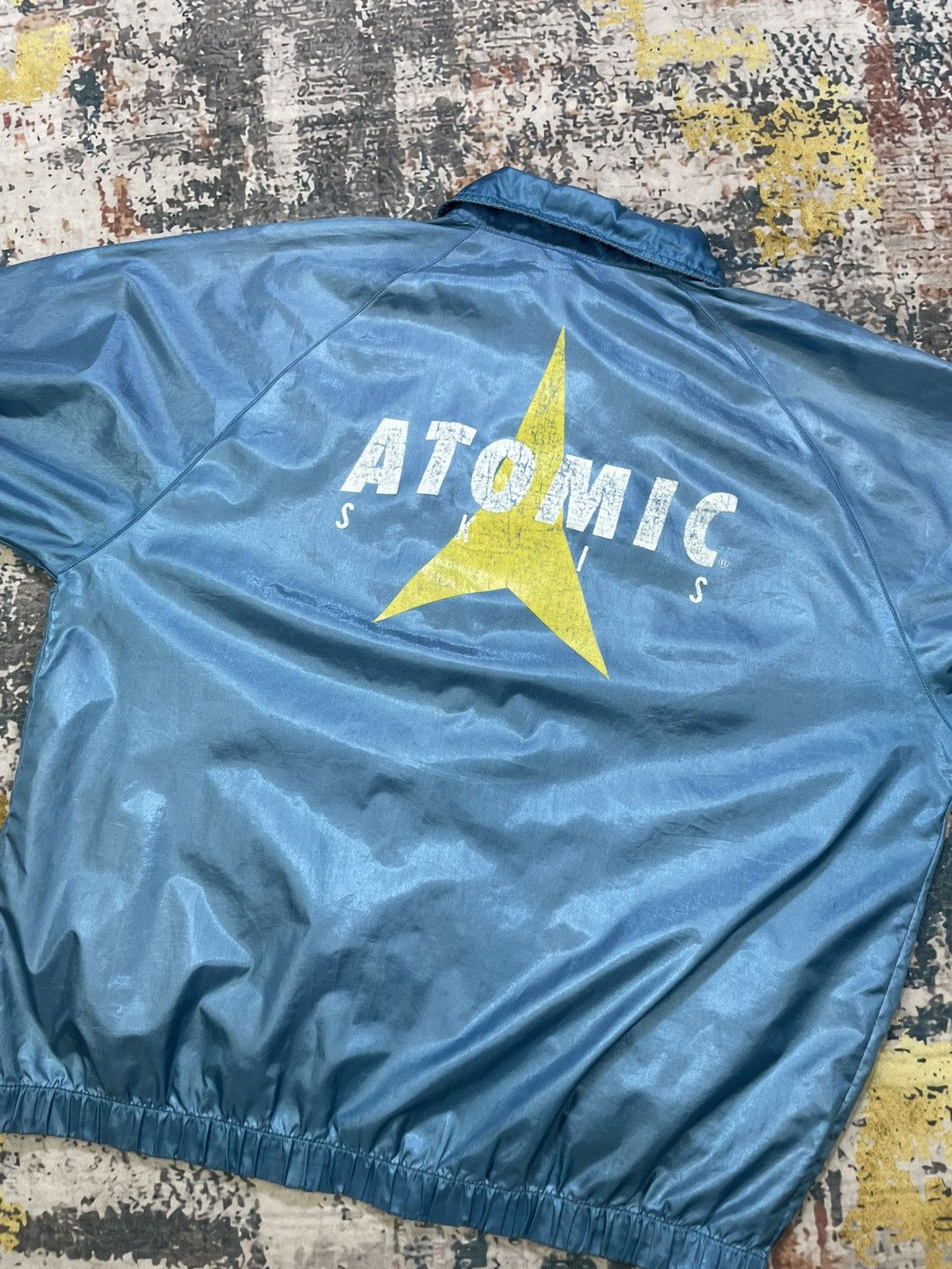 Asics Vtg Asics X Atomic Skis Back Hit Nylon Lightweight Jacket Size US L / EU 52-54 / 3 - 3 Thumbnail