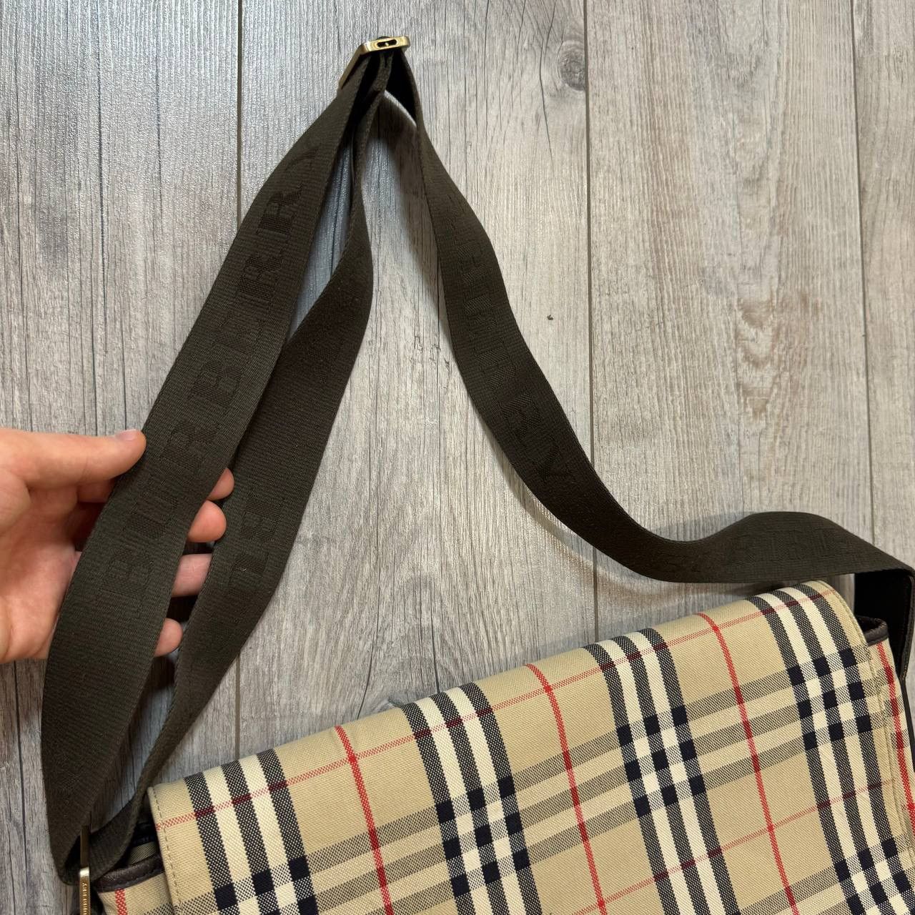 Burberry × Vintage Vintage Burberry Nova Check Cross Body Bag Size ONE SIZE - 6 Thumbnail