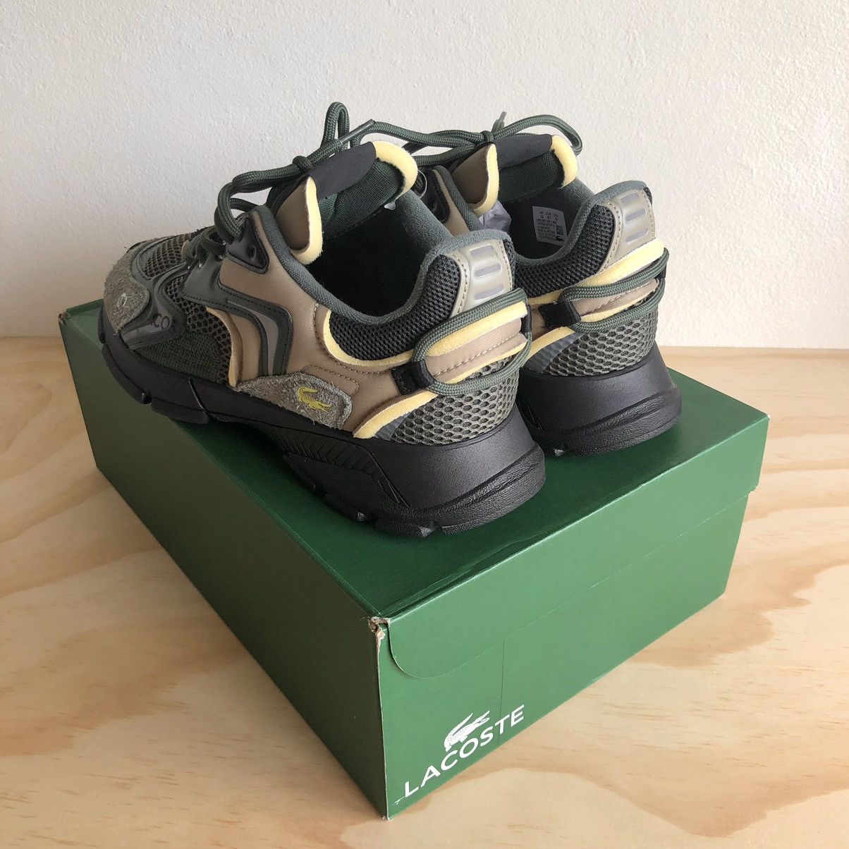 Lacoste Mens new Lacoste mixed fabric Neo trainer. Mens US 13 Size US 13 / EU 46 - 6 Thumbnail