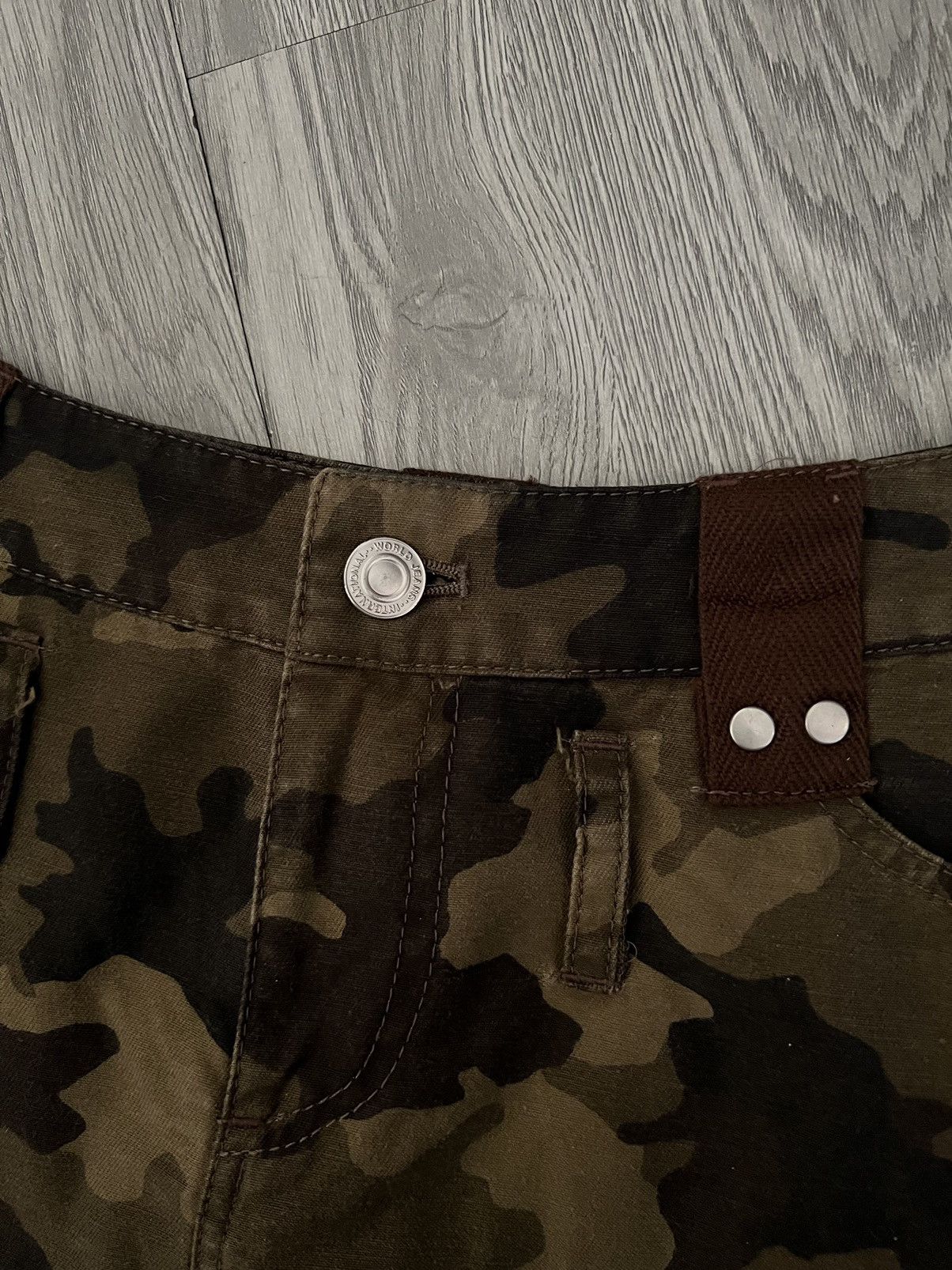 Japanese Brand Camo print flap pocket cargo mini skirt 🔋🖤 Size 25" / US 0 / IT 36 - 10 Thumbnail