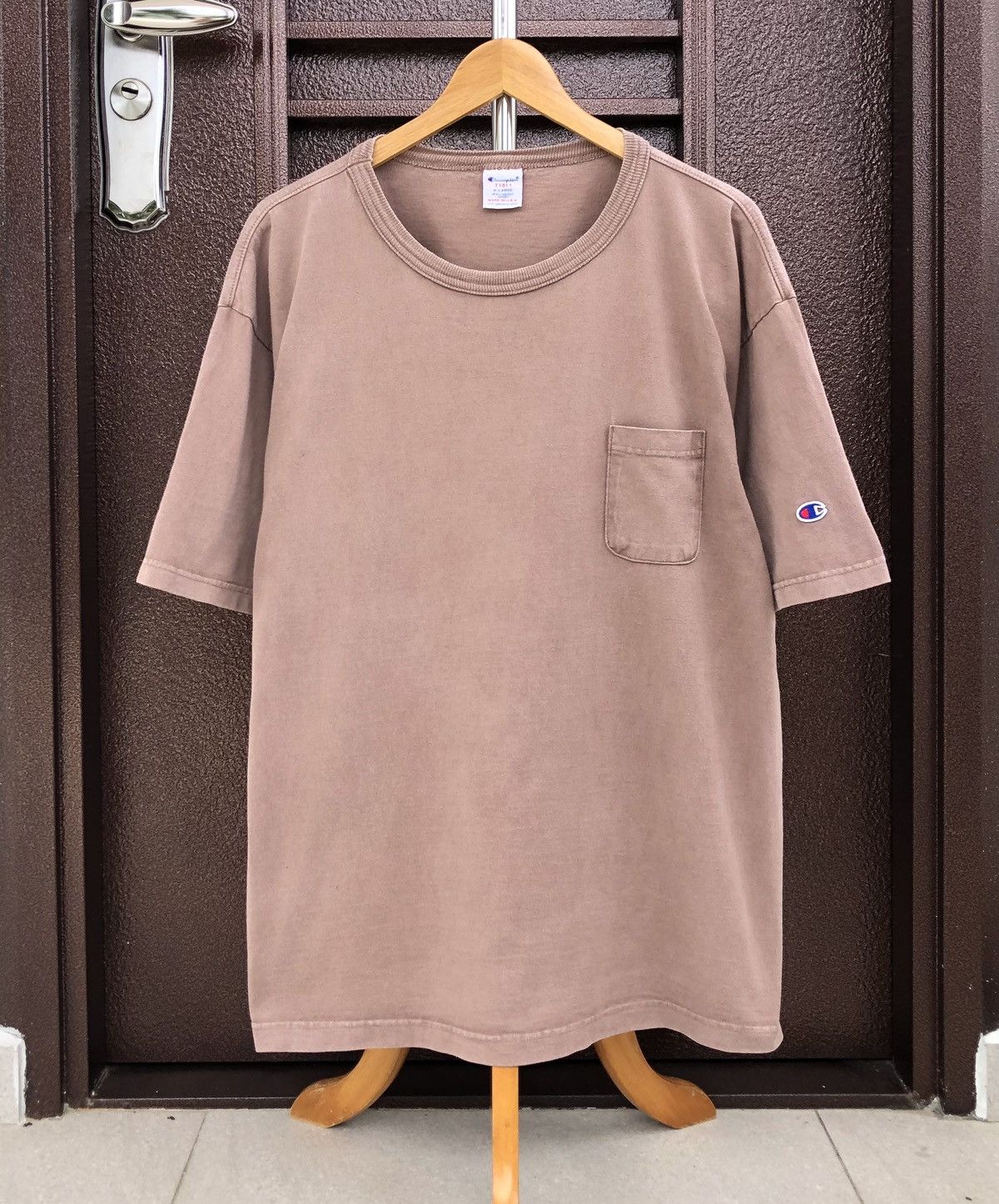 Champion Vintage Champion Sun Faded Pocket Brown Shirt Size US XL / EU 56 / 4 - 5 Thumbnail