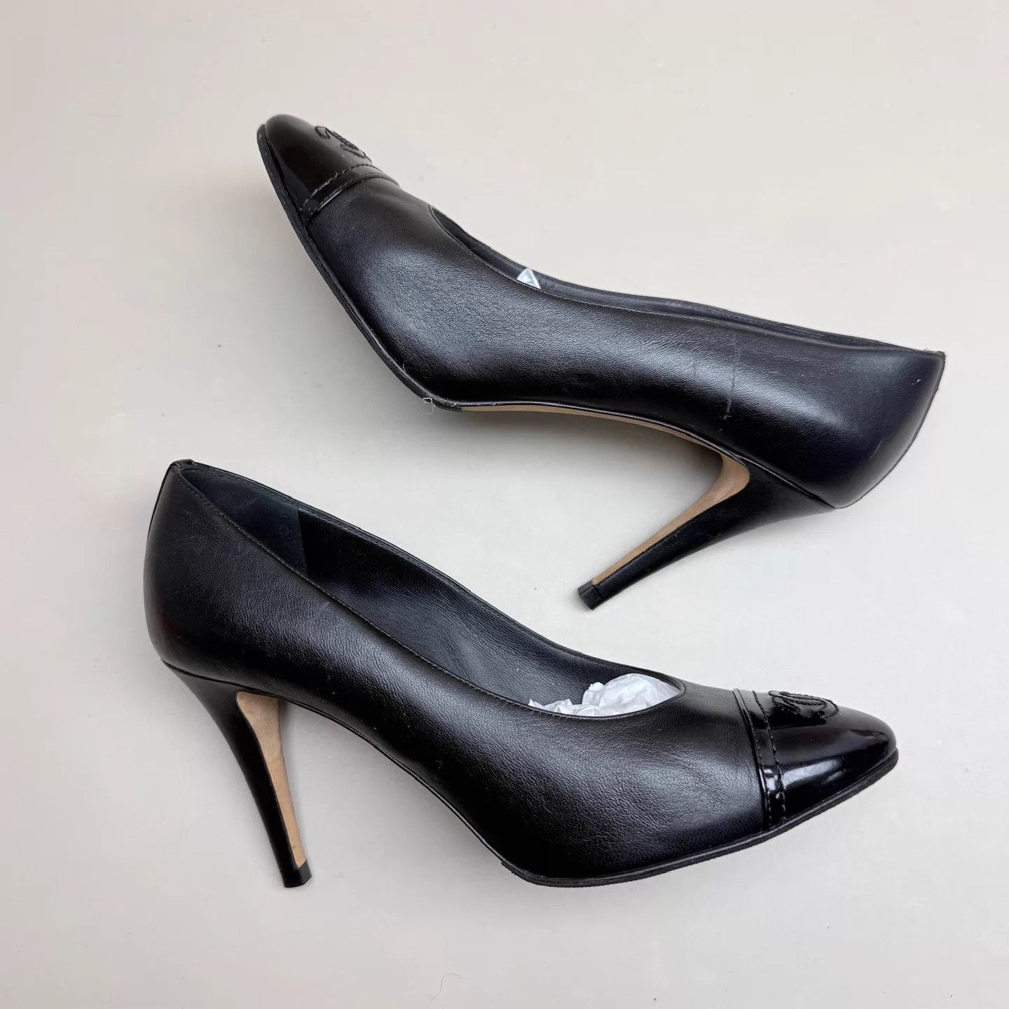 Chanel CHANEL Black Double C Embroidered Heels 37 (99 New) Size US 6.5 / IT 36.5 - 4 Thumbnail