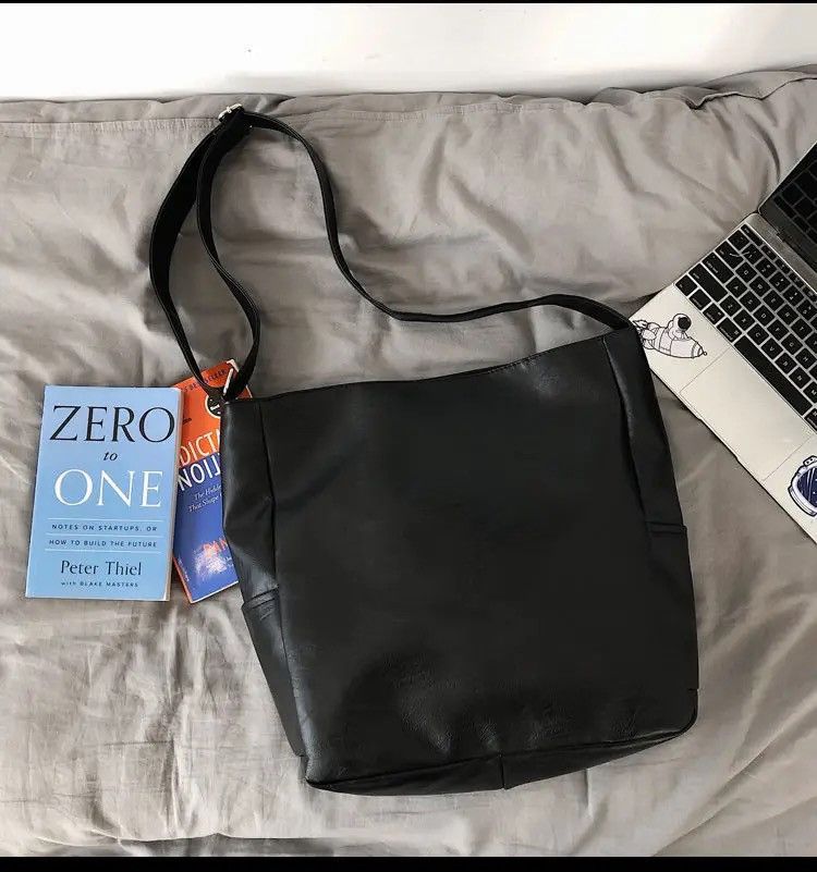 Japanese Brand Fashion y2k pu leather shoulder messenger bag vintage Size ONE SIZE - 9 Thumbnail