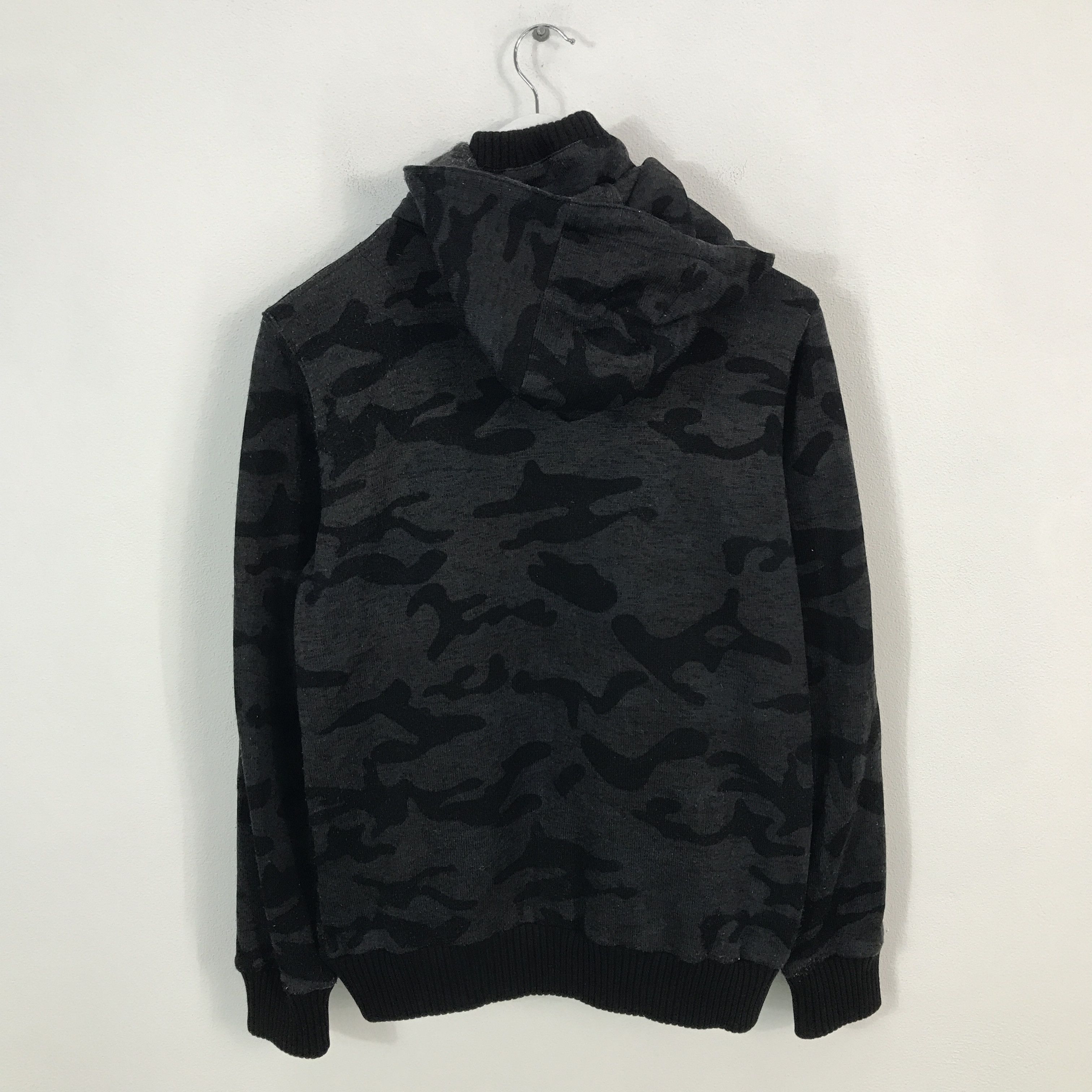 In The Attic × Japanese Brand in the attic Japan Hoodie Camo design jacket Size US L / EU 52-54 / 3 - 3 Thumbnail