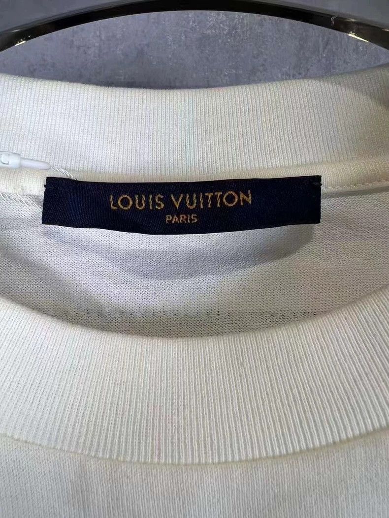 Louis Vuitton Louis Vuitton White paratrooper short sleeve 2501-Nextarrow Size US XS / EU 42 / 0 - 4 Thumbnail